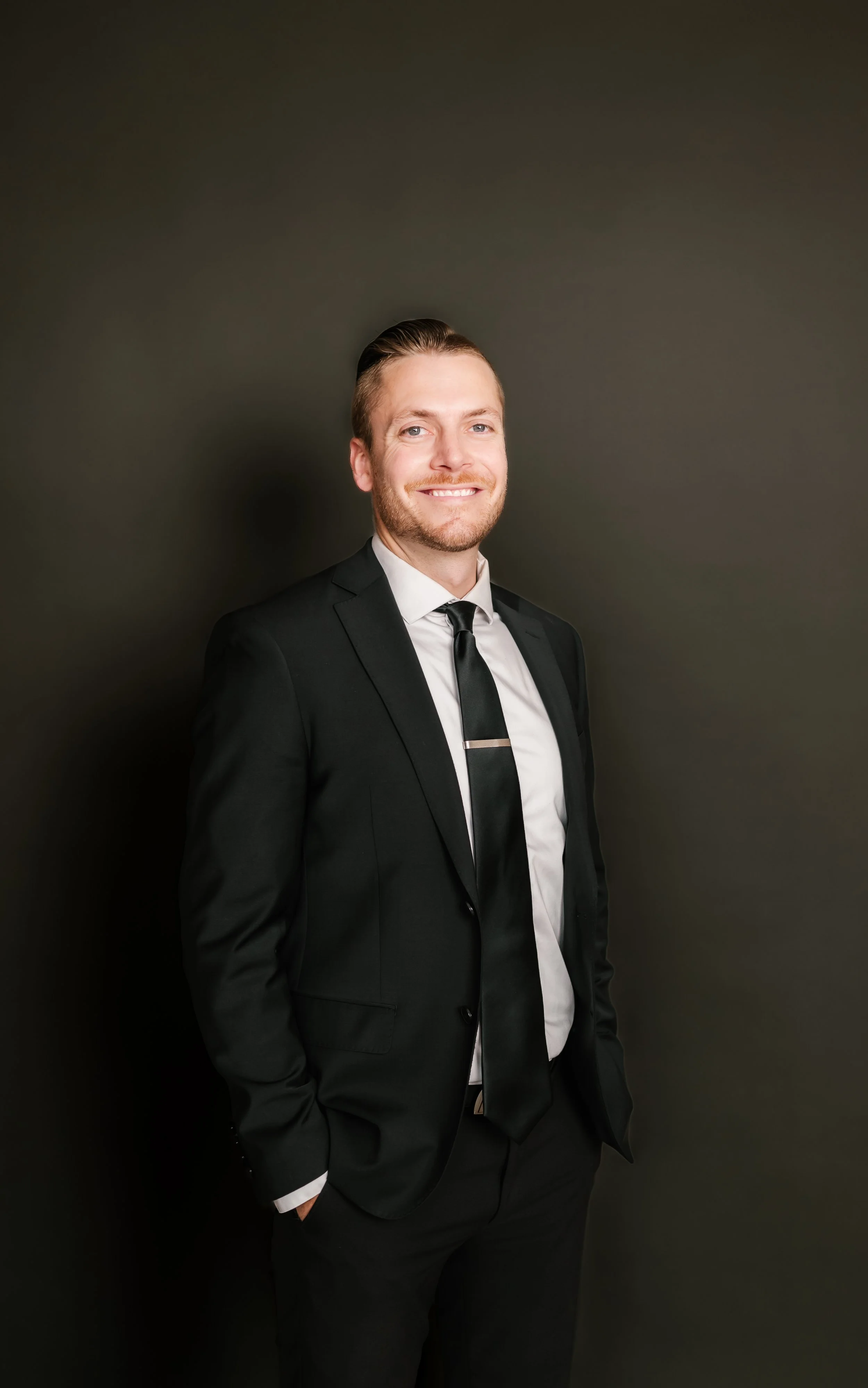 Ross Headshots-49.jpg