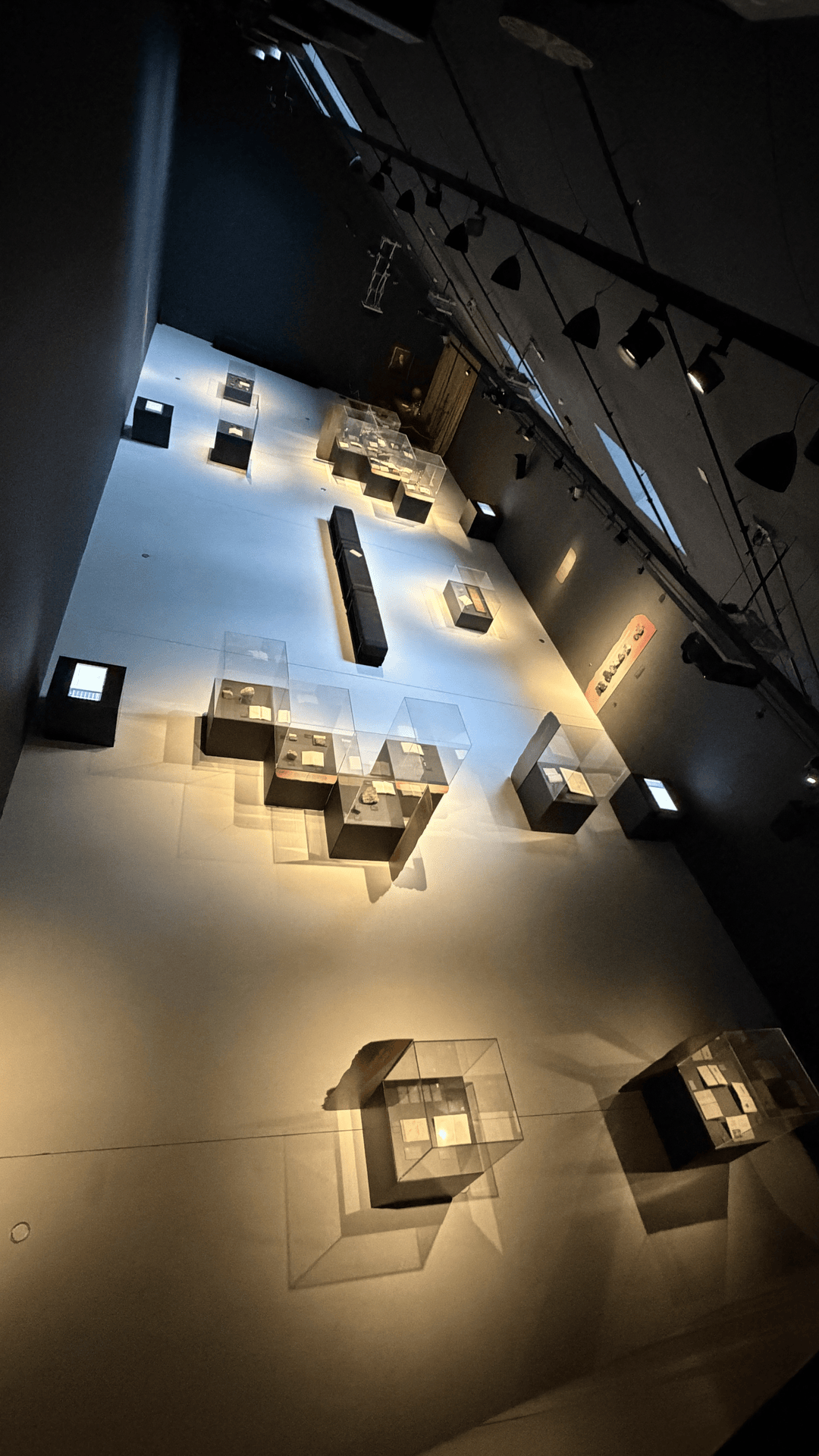 A modest visionary exhibition