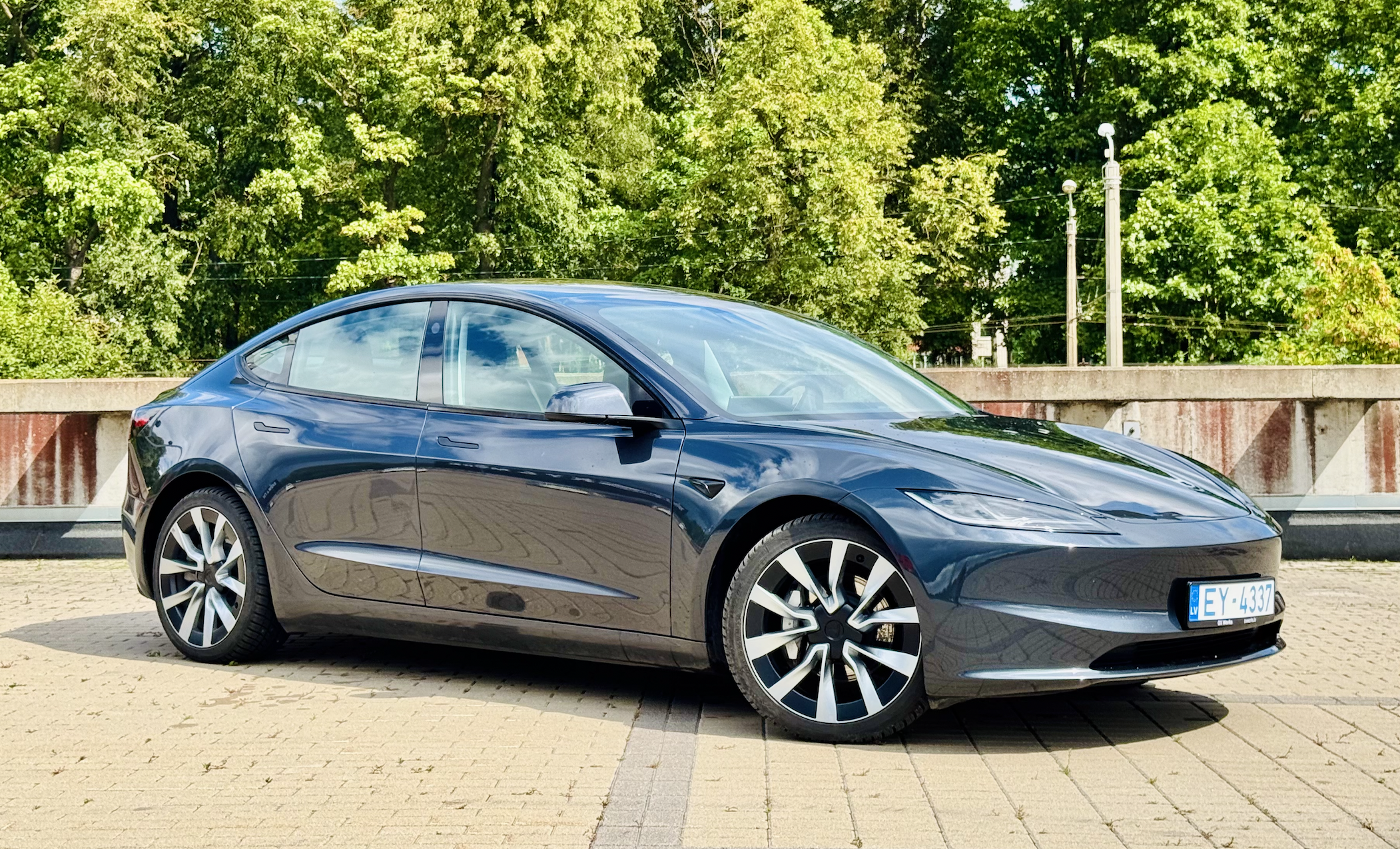 Model 3 LR 2024