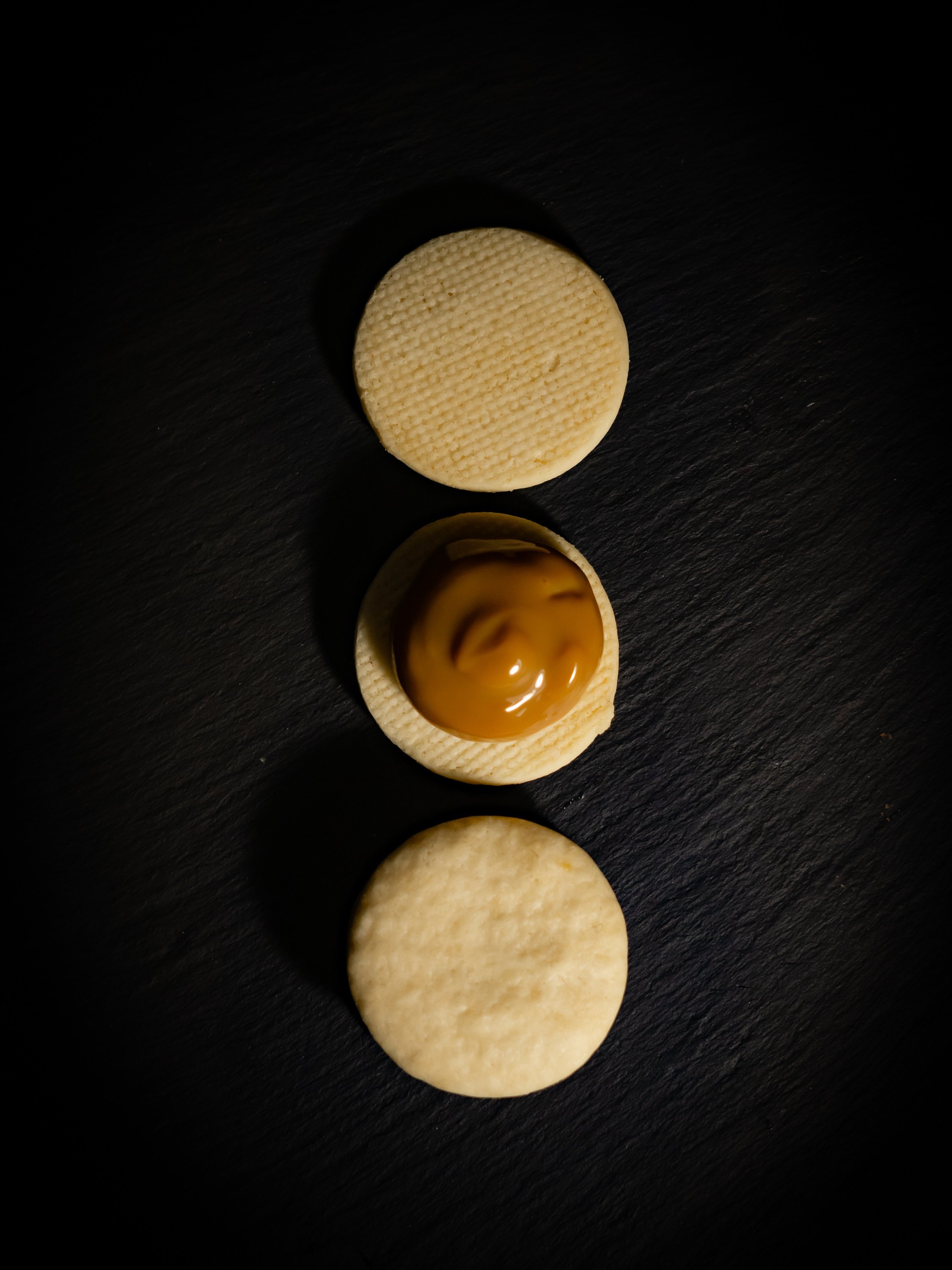 Quel_Classic_Alfajor_TopDown_Open.jpg