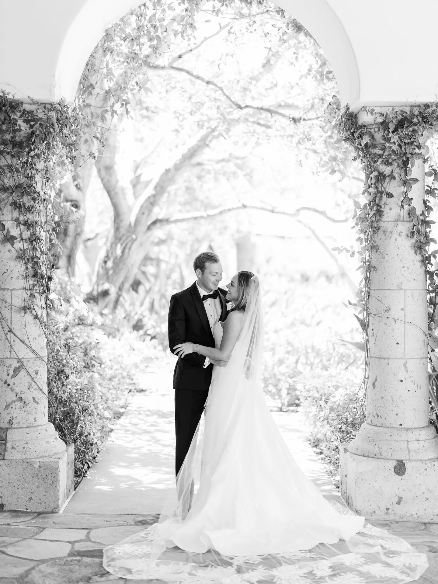 Caroline &amp; Liam at Shady Canyon Golf Club

Photographer: @jennajanellerose
Wedding Planner: @tessalynevents
Florist: @egfloraldesign
Videographer: @brandvideography
Hair: @Hair.by.Kayley
Makeup: @courtneylaurenbeauty
Venue: shadycanyongolfclub _m
