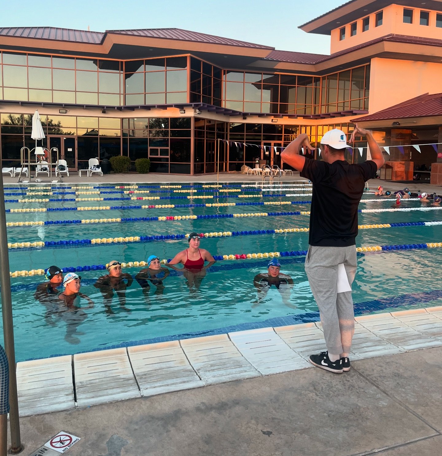 Always a great experience to have ASUs Jack Wadsworth come work some backstroke with the Dolphins!