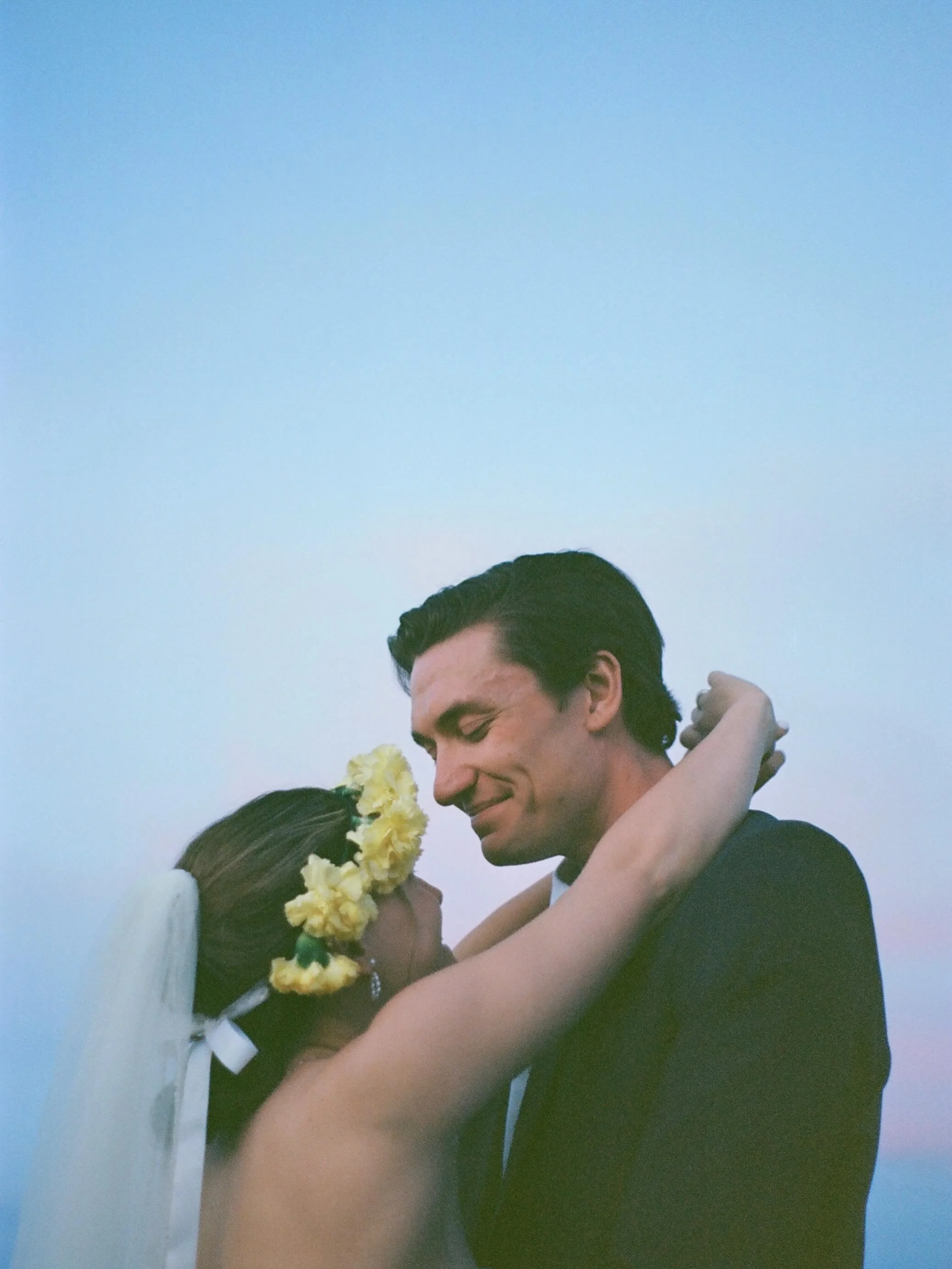 The Shutts on film.

I had a few shots left on my roll and the sunset was magical. We got the last few images and I have to say, they were really something special. 

#filmphotography #arizona #pagearizona #lakepowell #weddingphotography