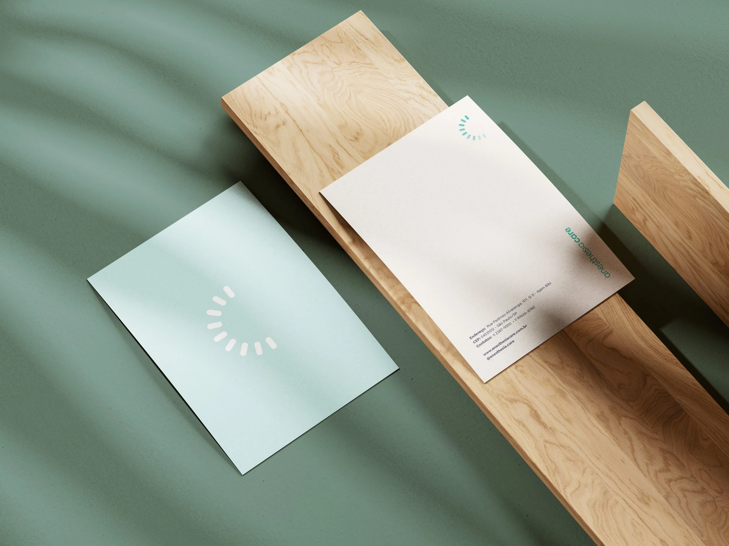 mockup do material de escritório com identidade visual da marca