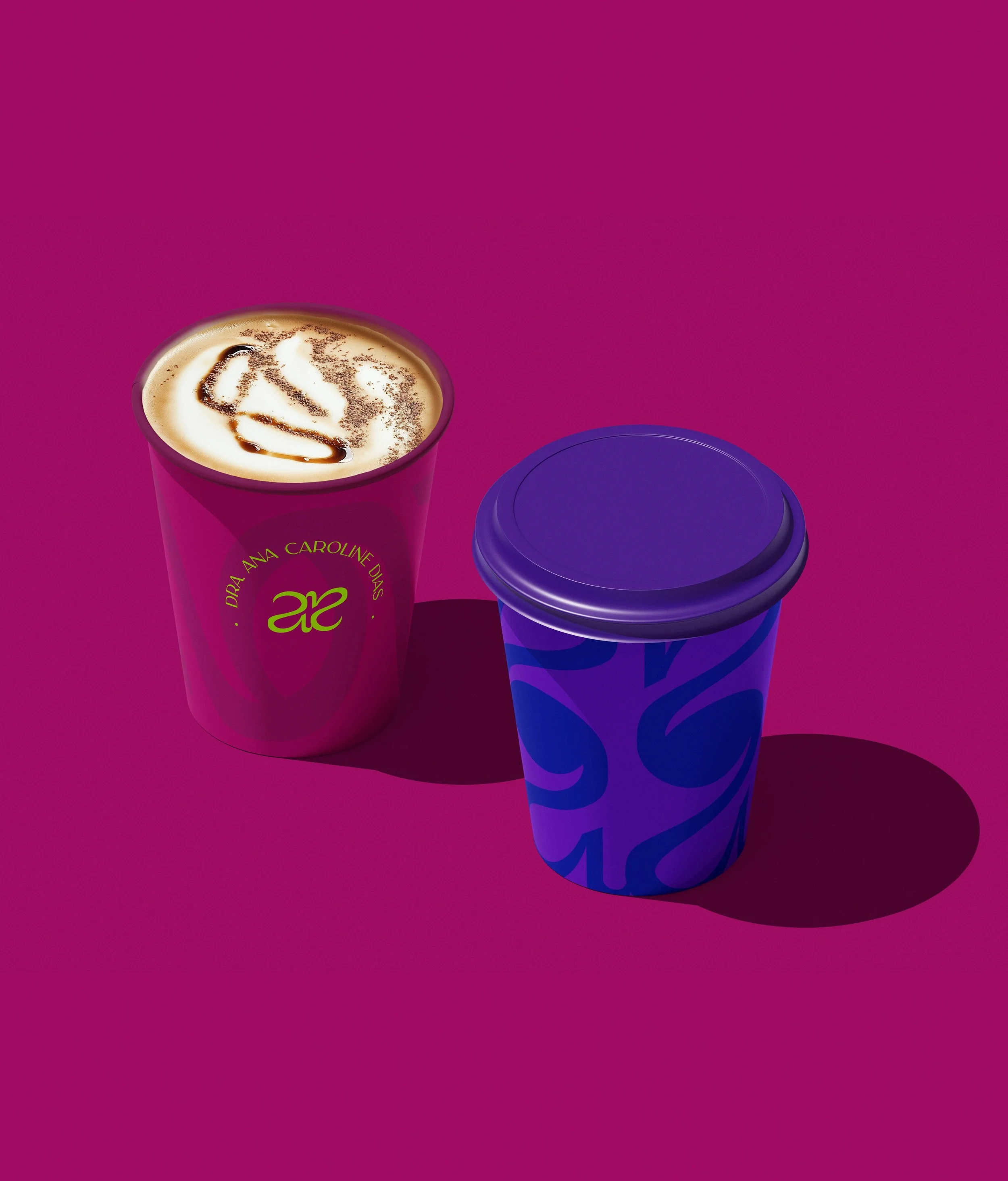 mockup de copos personalizados com a identidade visual da Ana Caroline Dias.