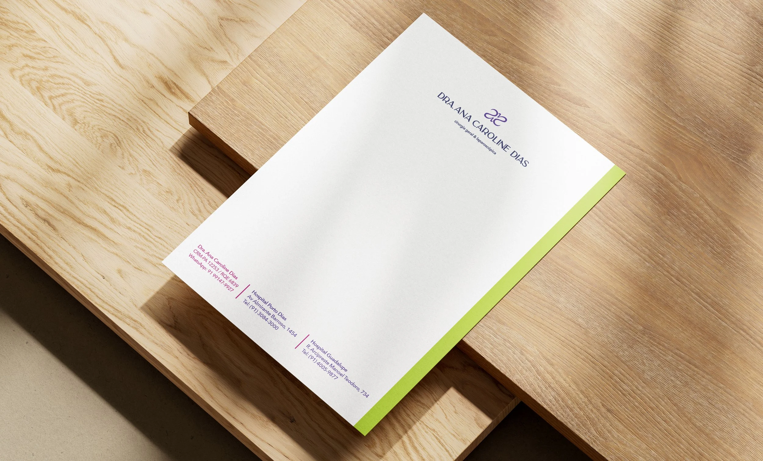 mockup de papel timbrado com a identidade visual da Ana Caroline Dias.