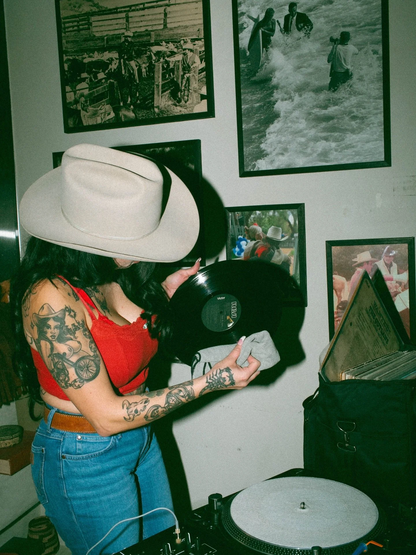 This weekend at Capo Leisure House. 〰️

Friday 4/3: Line Dancing | 6-9pm
Friday 4/3: DJ Este Chacon | 6:30-9:30pm
Saturday 4/4: Live Music by @drewandrew_music | 3-7pm