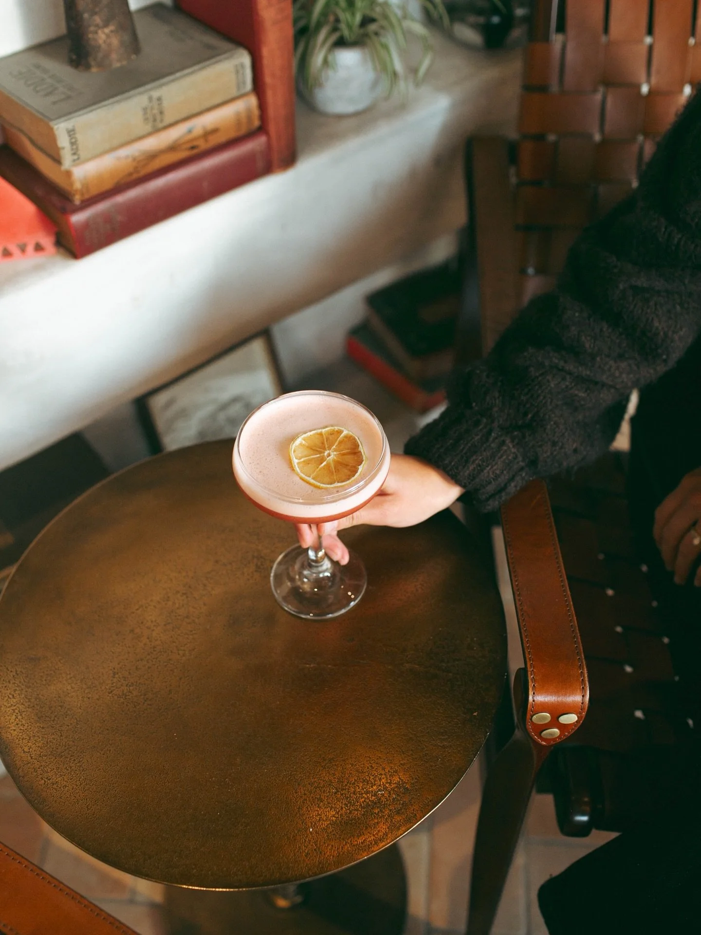 The cure to Monday blues? All day happy hour. 🍸

$10 cocktails 
$6 beer &amp; wine 
$5 bites 

See you soon🍻