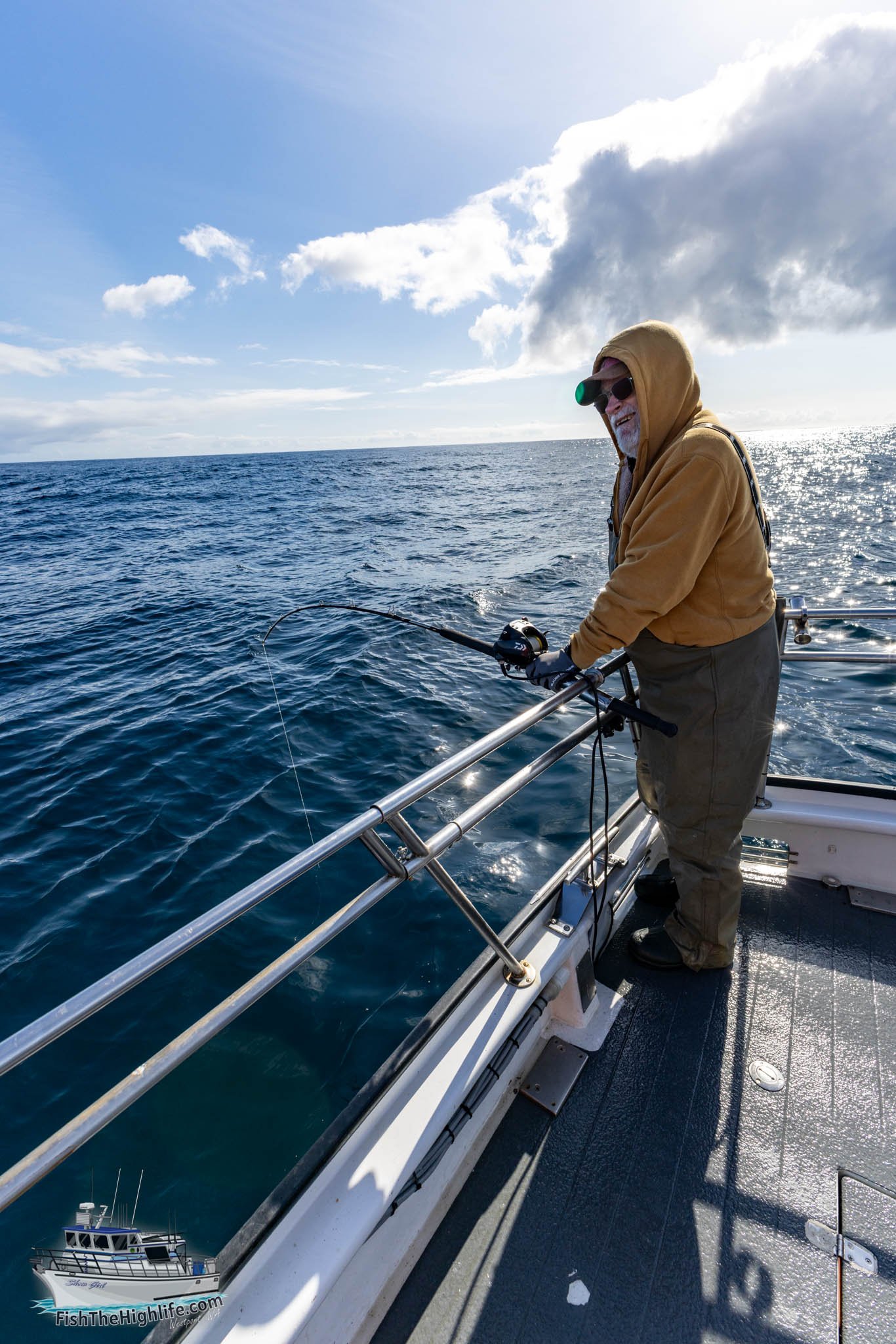 Charter-boat-highlife-photoShoot-2025-adventuring-duo-16.jpg