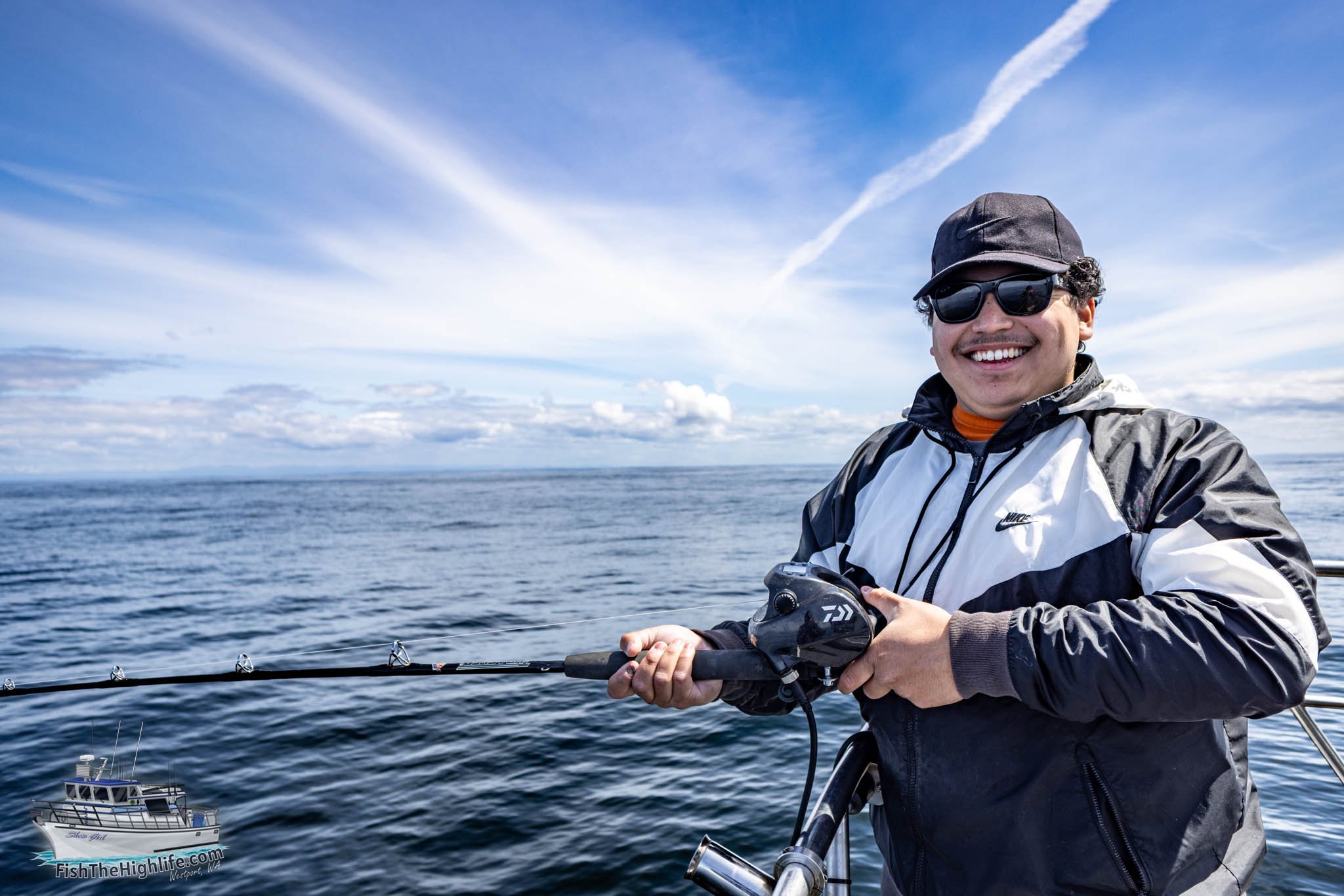 Charter-boat-highlife-photoShoot-2025-adventuring-duo-24.jpg