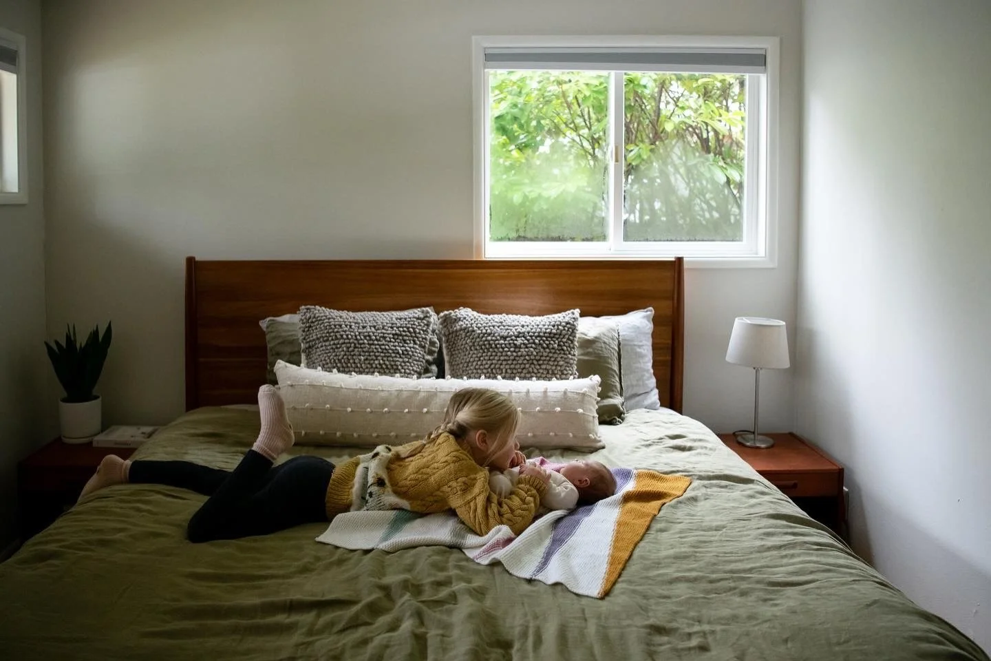 It really is the honest and simple moments I love capturing the most. @leahetree