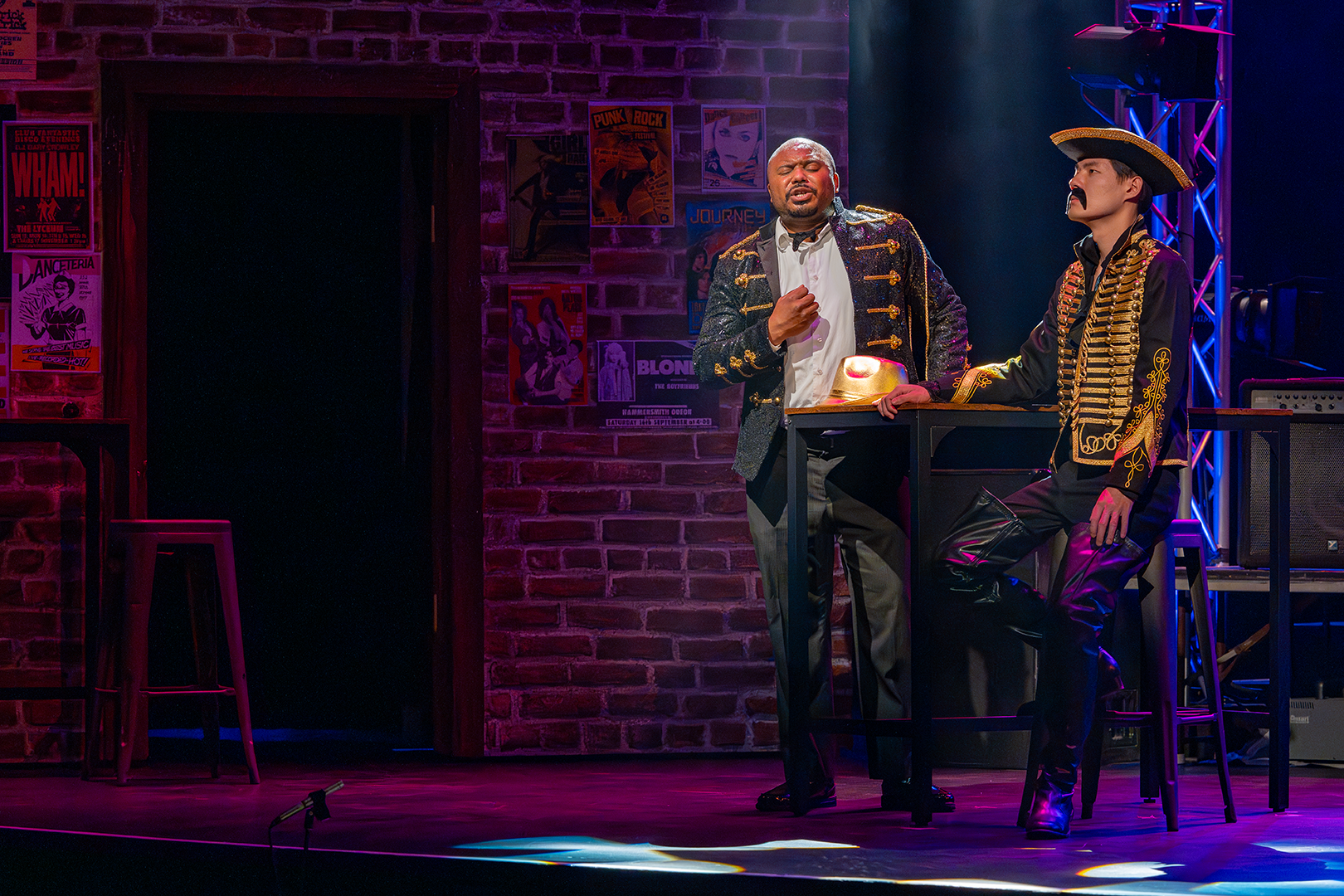 COSI FAN TUTTI @ University of Arizona | Apr 2025 | LD: Brian McElroy | Photo: Chris Zatarian