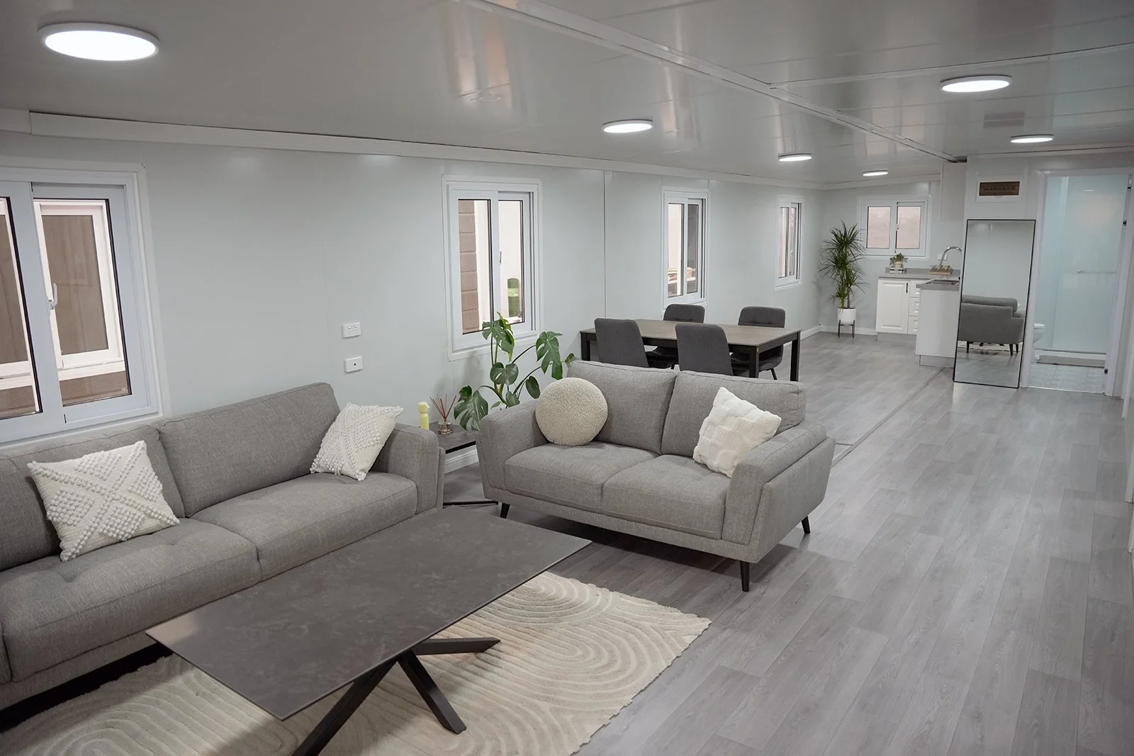 40lounge1.jpg