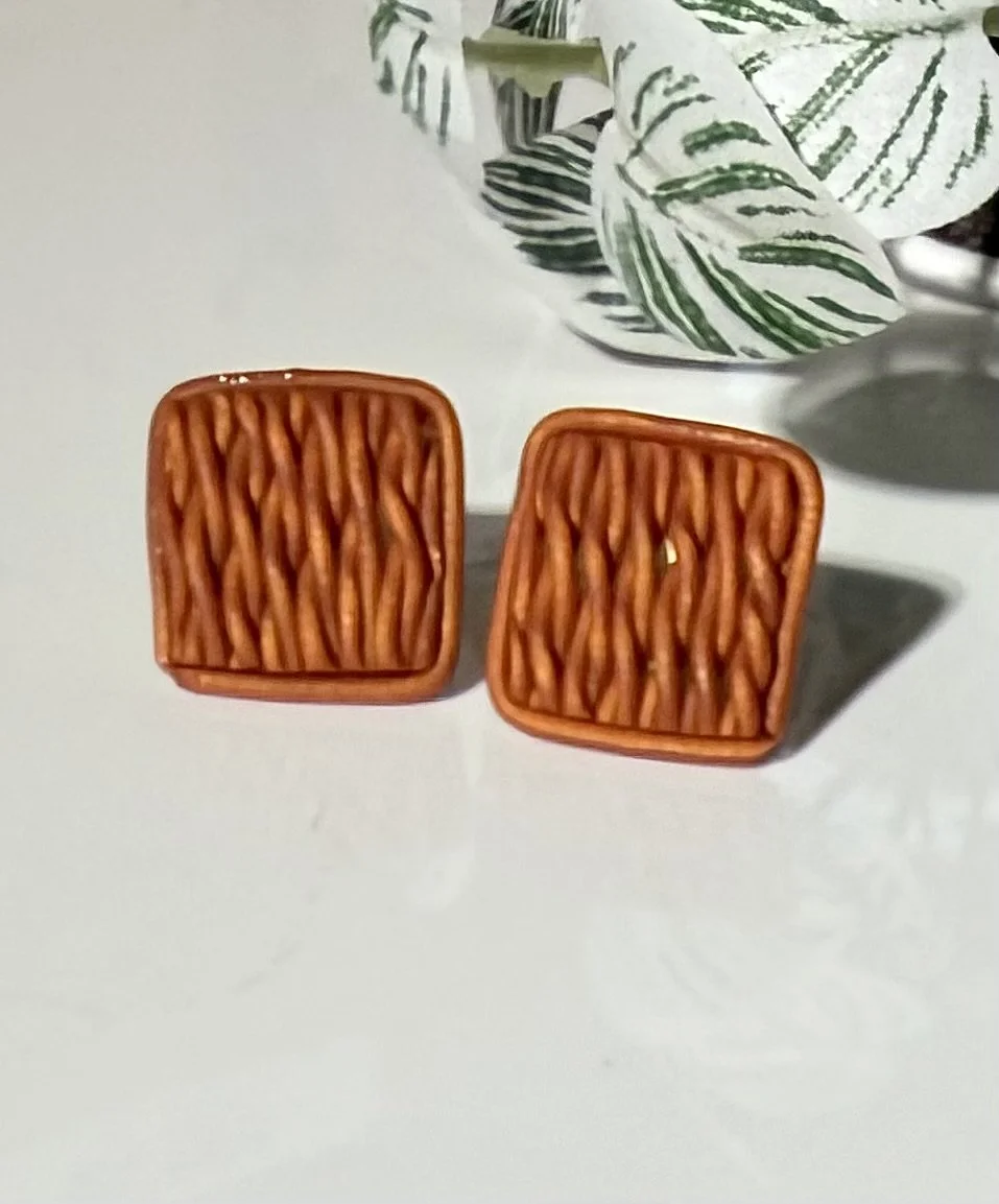 Square knit studs