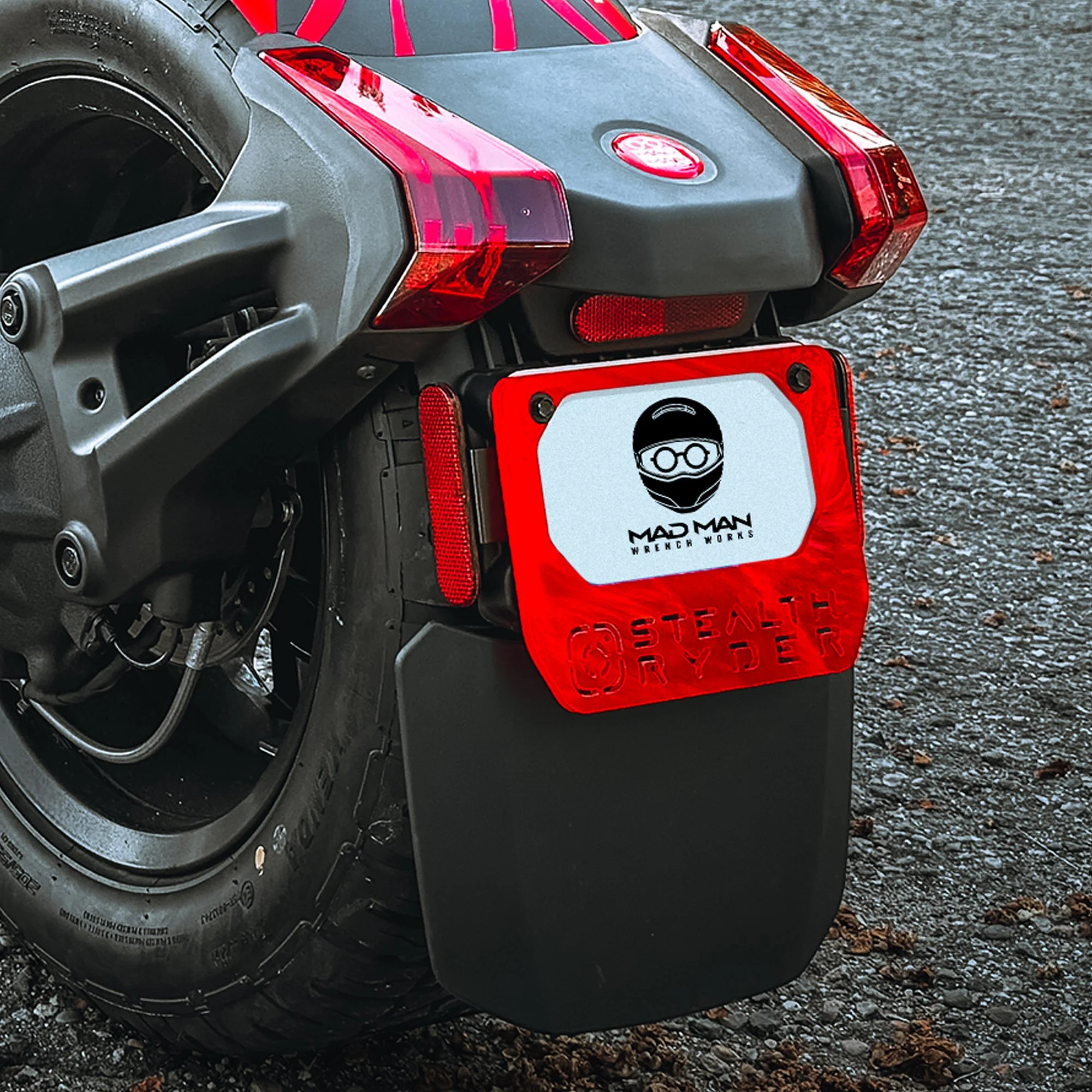 "CUSTOM LICENSE PLATE FRAME — MADGLASS"