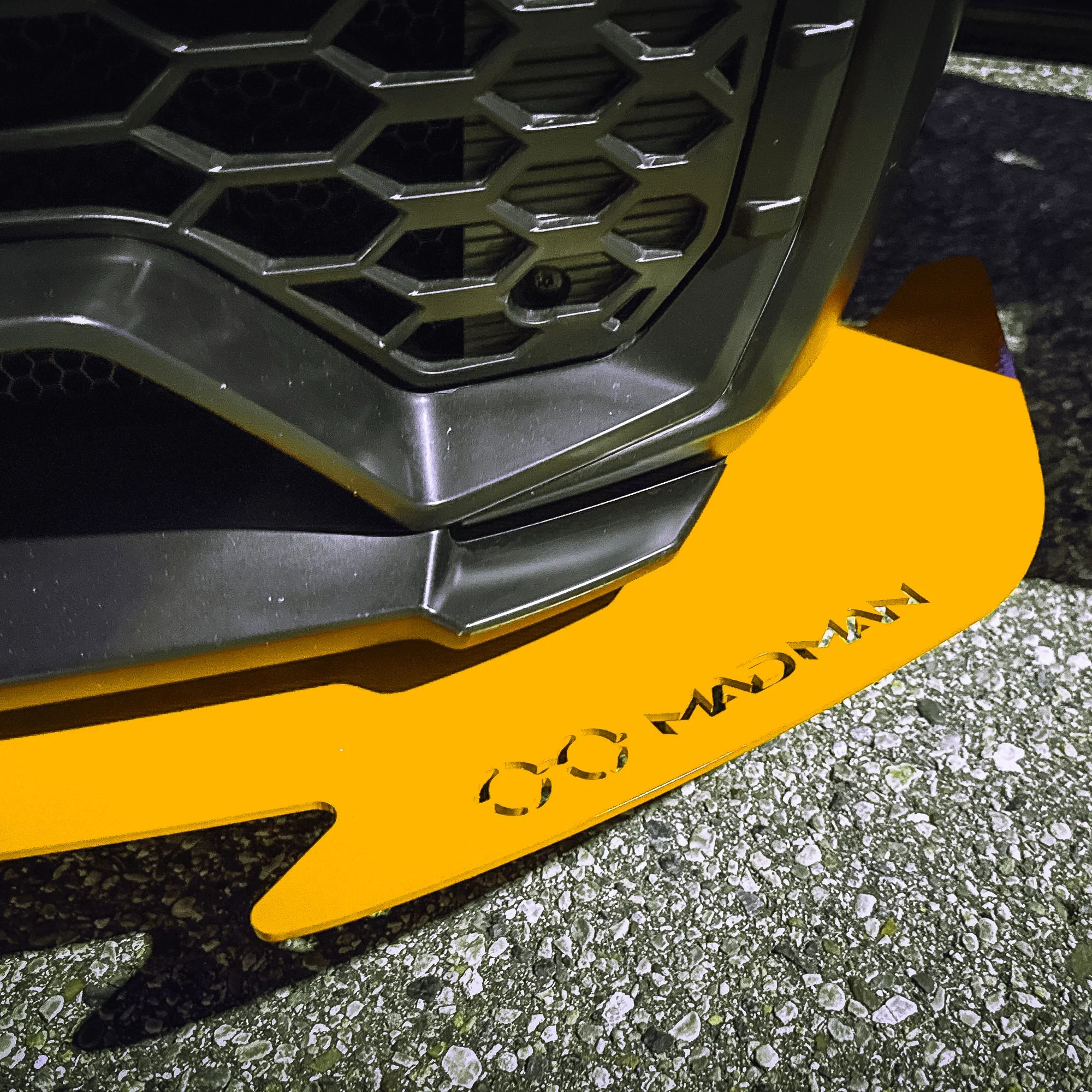 VANGUARD F3 _0012_GLOSS YELLOW.jpg
