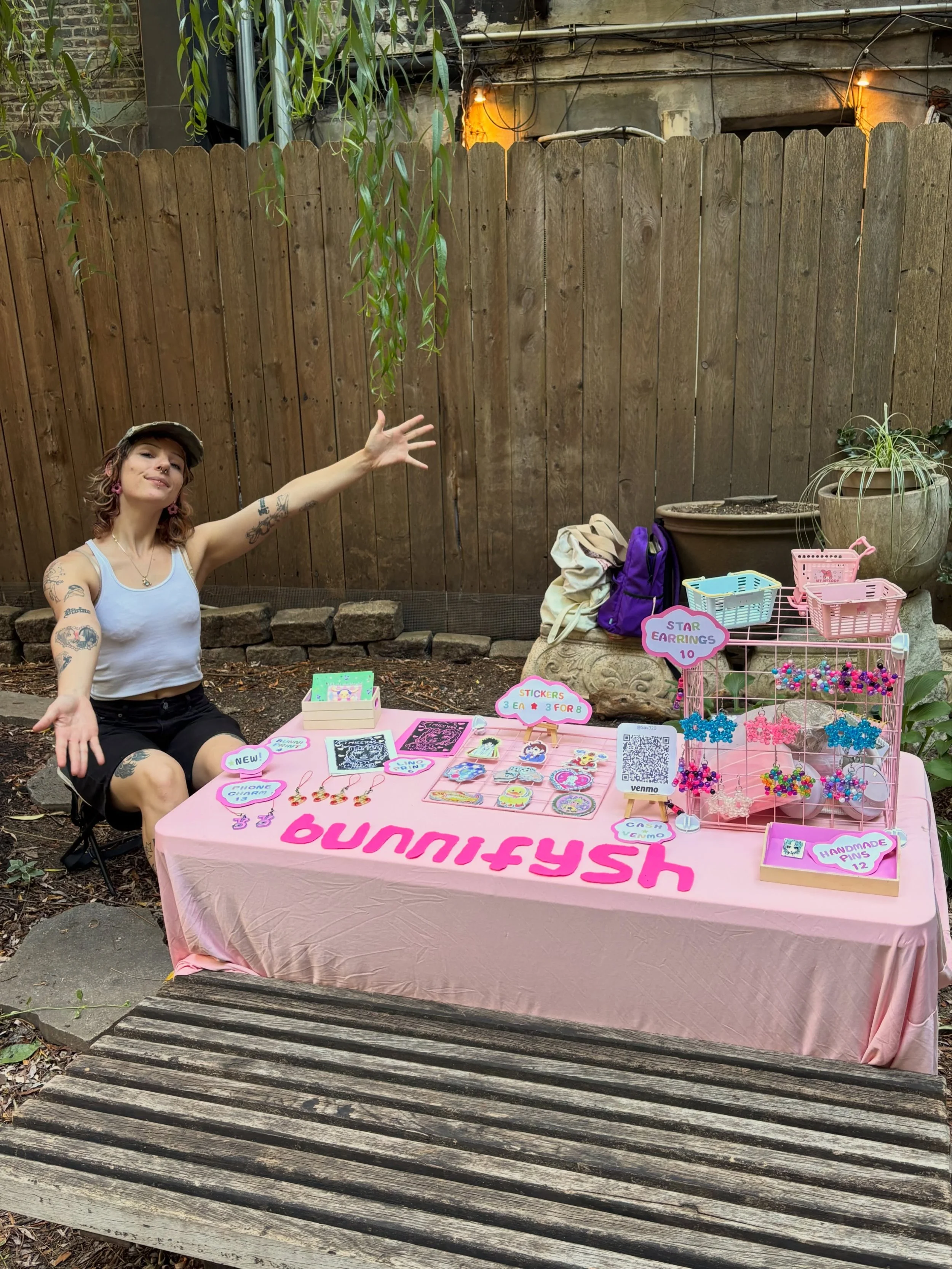 literally had so much fun at this market i forget to post 🤪 @miracle.market.nyc a couple weeks ago was a blast and the location is so cute!! 

#nycartists #nycmarkets #kawaiiartwork #artvendor