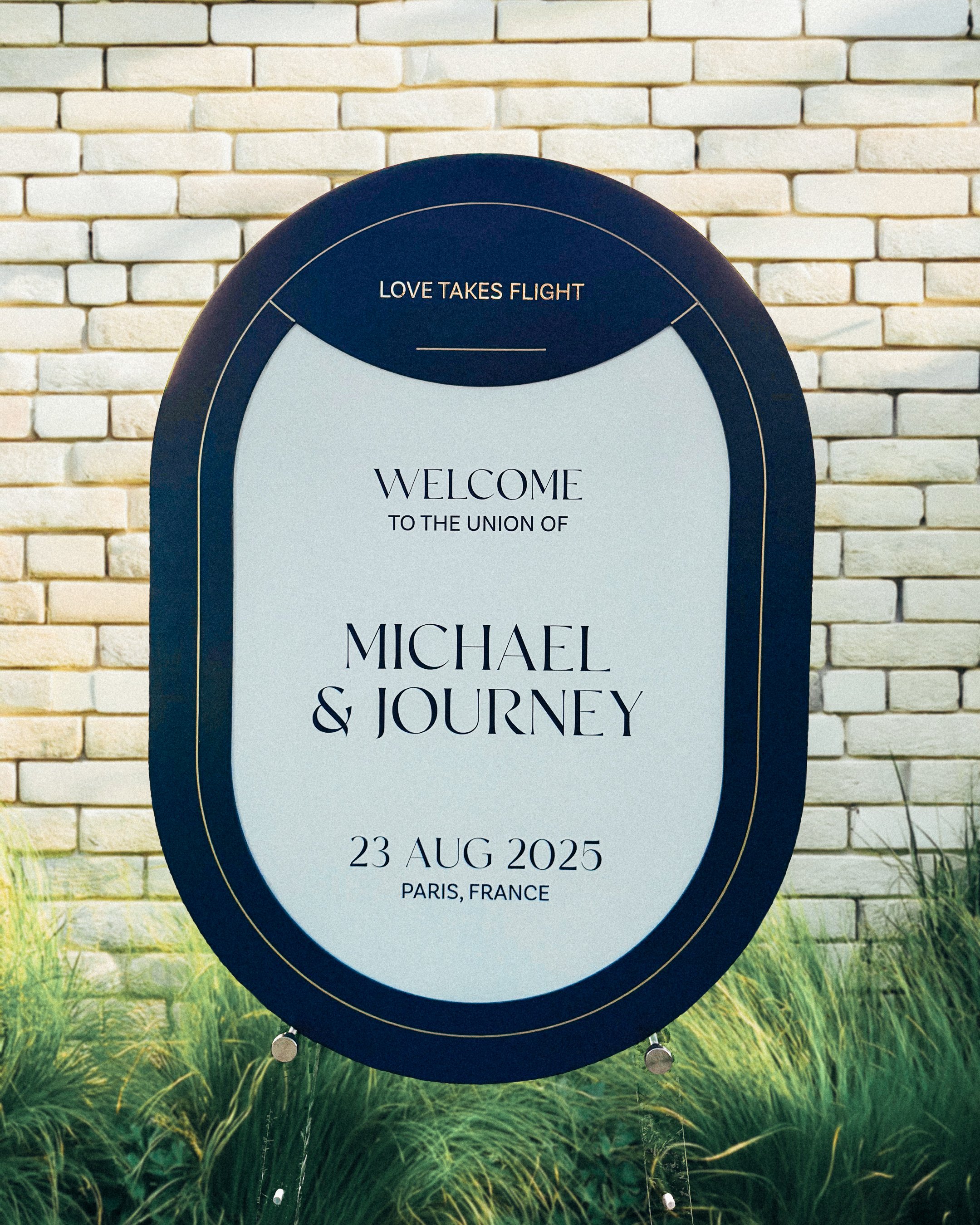 voyage_mockup_welcome-sign-2.jpg
