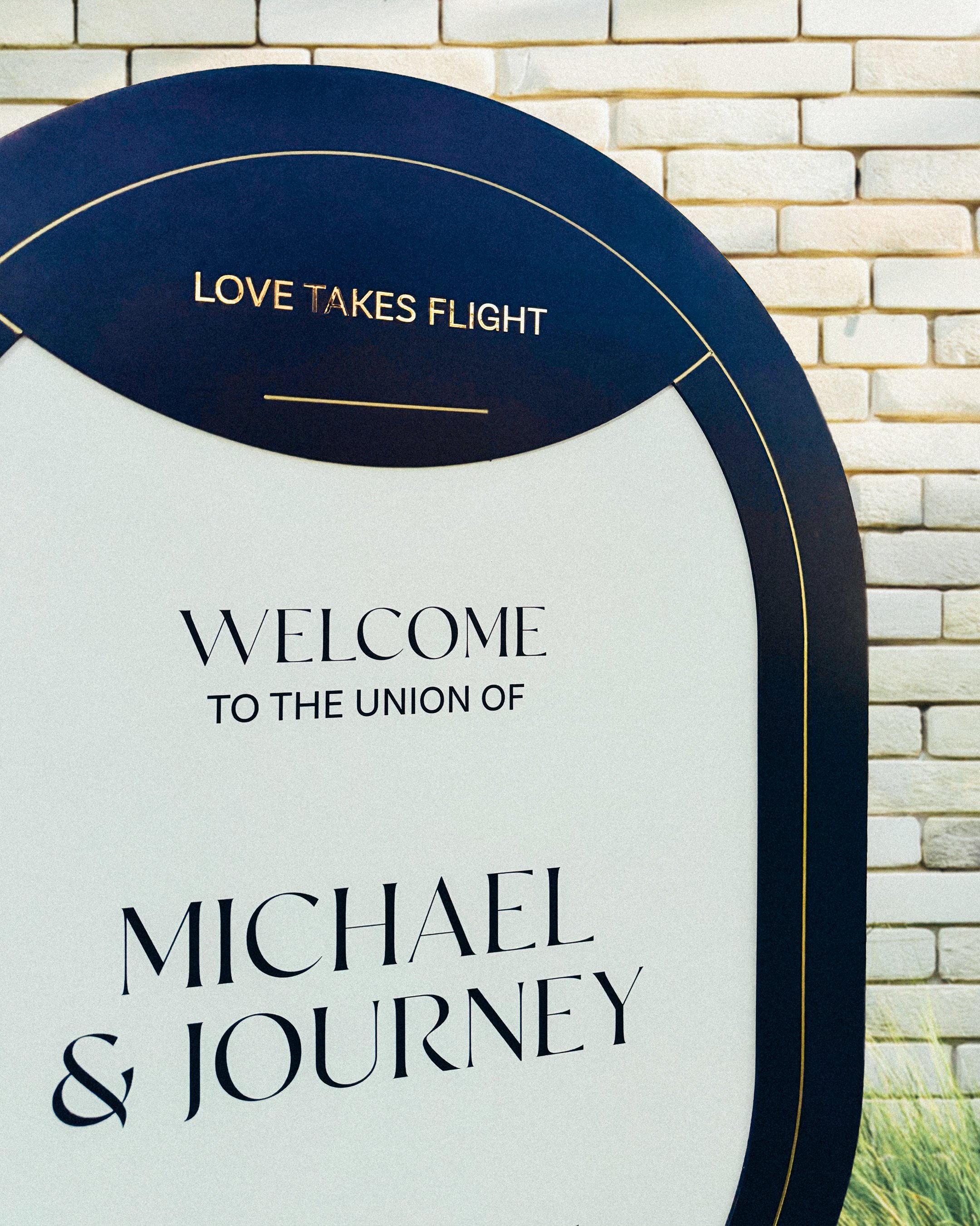 voyage_mockup_welcome-sign_2-2.jpg