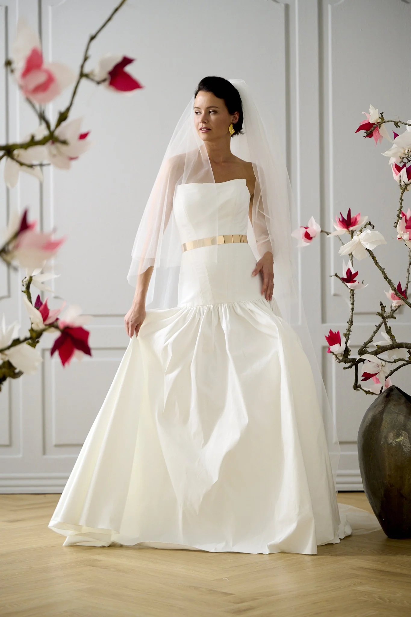kia brudekjole forfra minimalistisk ballgown
