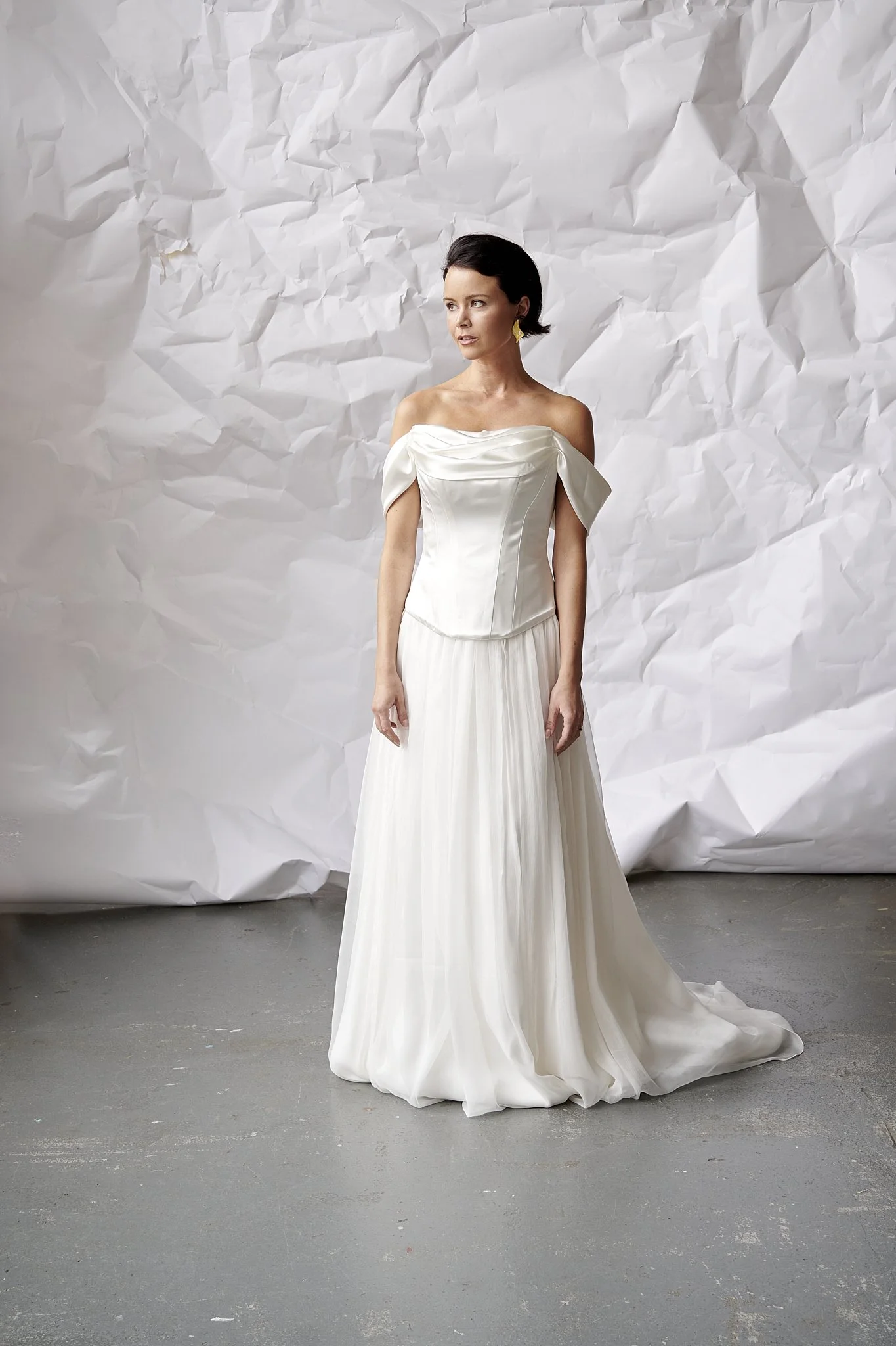 martha brudekjole forfra med corsage