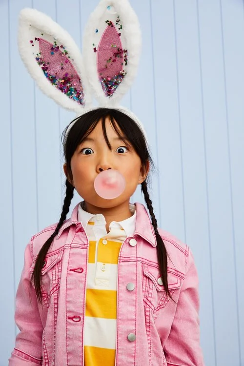 Bunny-ears-stylist-Berlin-pink-bubble-gum.jpg