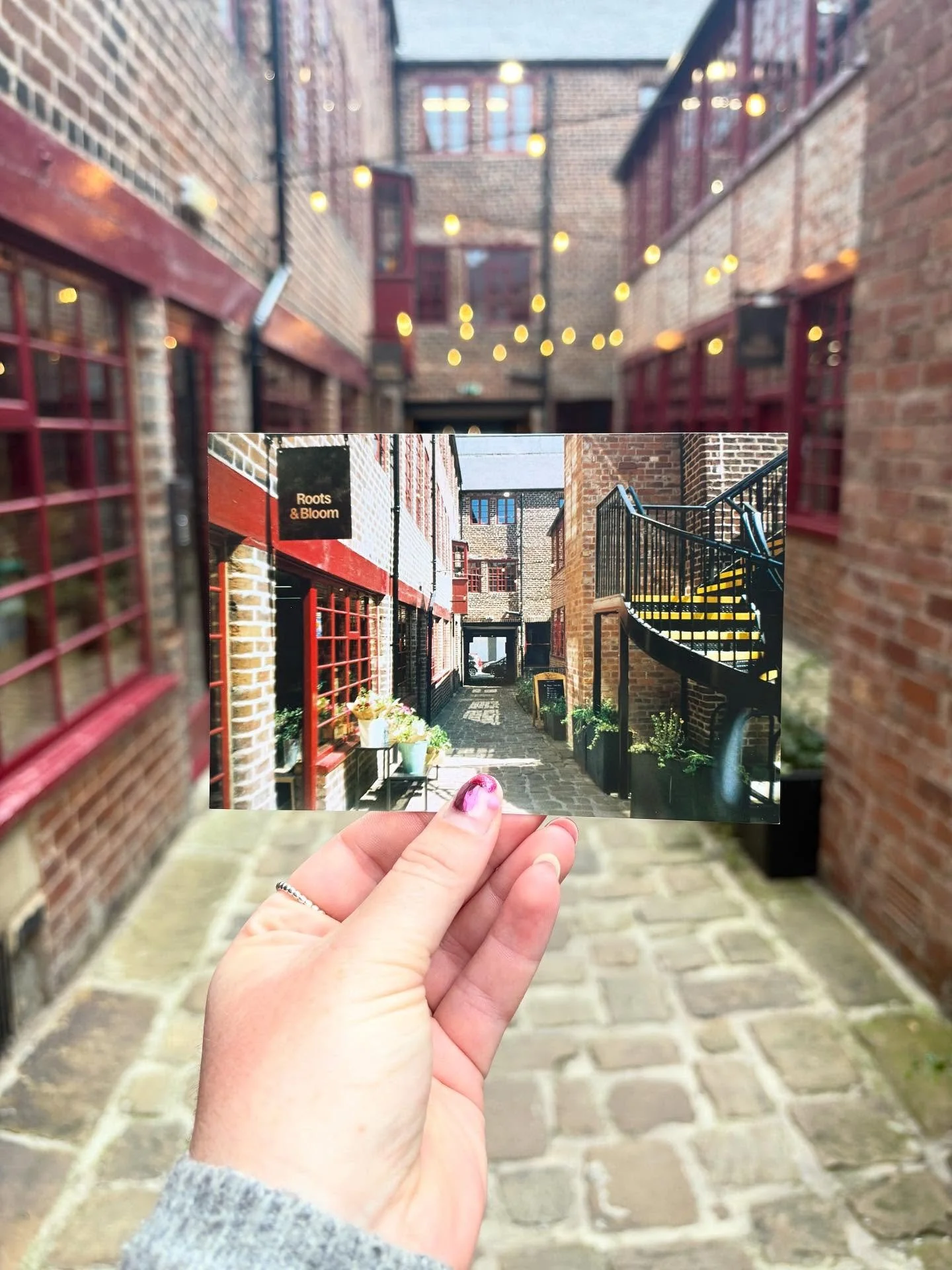 Have you been down the cobbles yet? 👀

Step into Leah&rsquo;s Yard, Sheffield&rsquo;s go-to hub for independent shops, caf&eacute;s, art and more. Every corner that you turn tells a story.

Get lost in the character and find something special that y