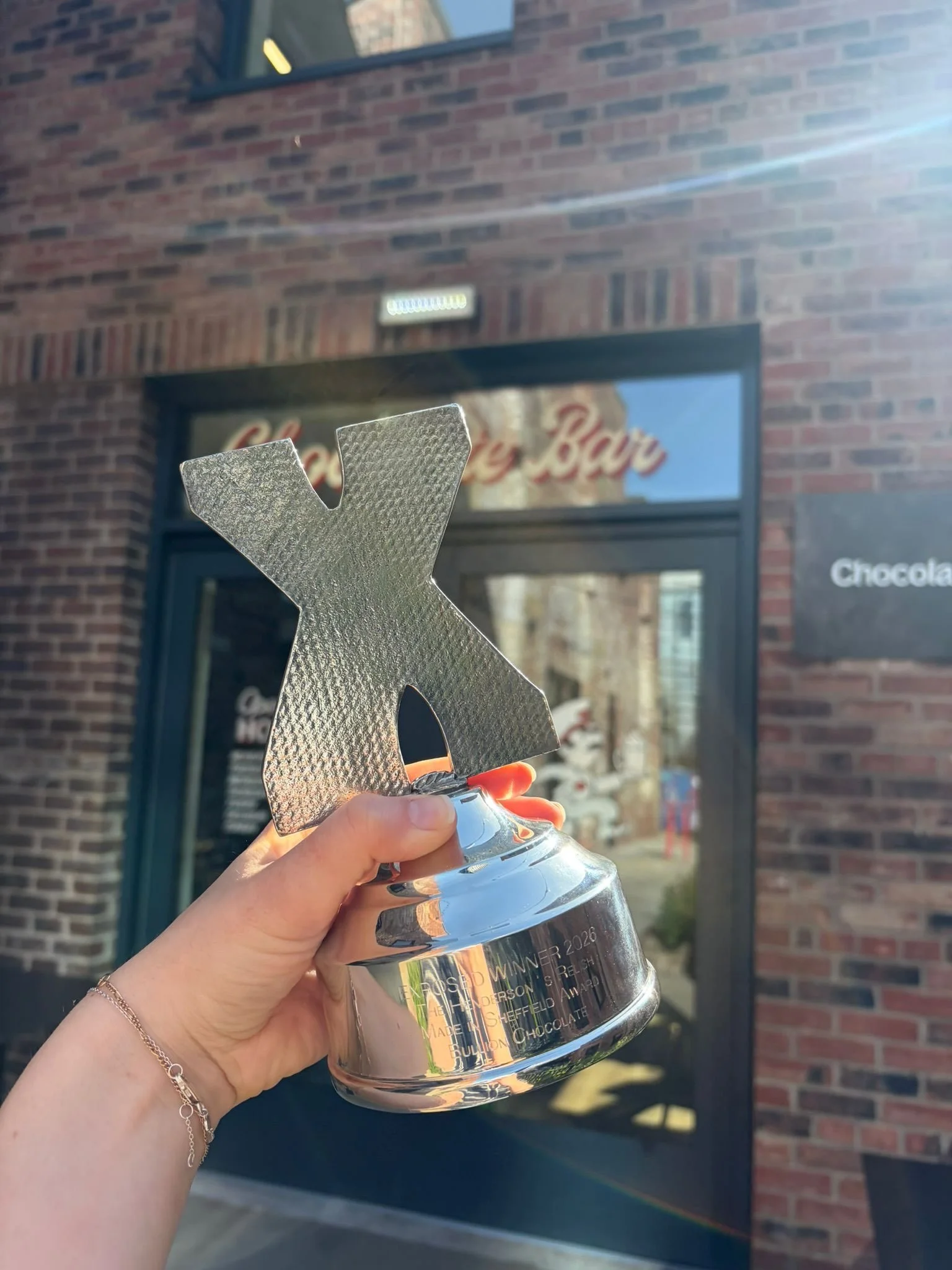 Just over a week since one of Sheffield&rsquo;s funniest awards evenings and @bullionchocolate award has officially made its way to @chocolatebaruk here at Leah&rsquo;s Yard 🏆

A massive well done to the crew there and a big thanks to everyone who v