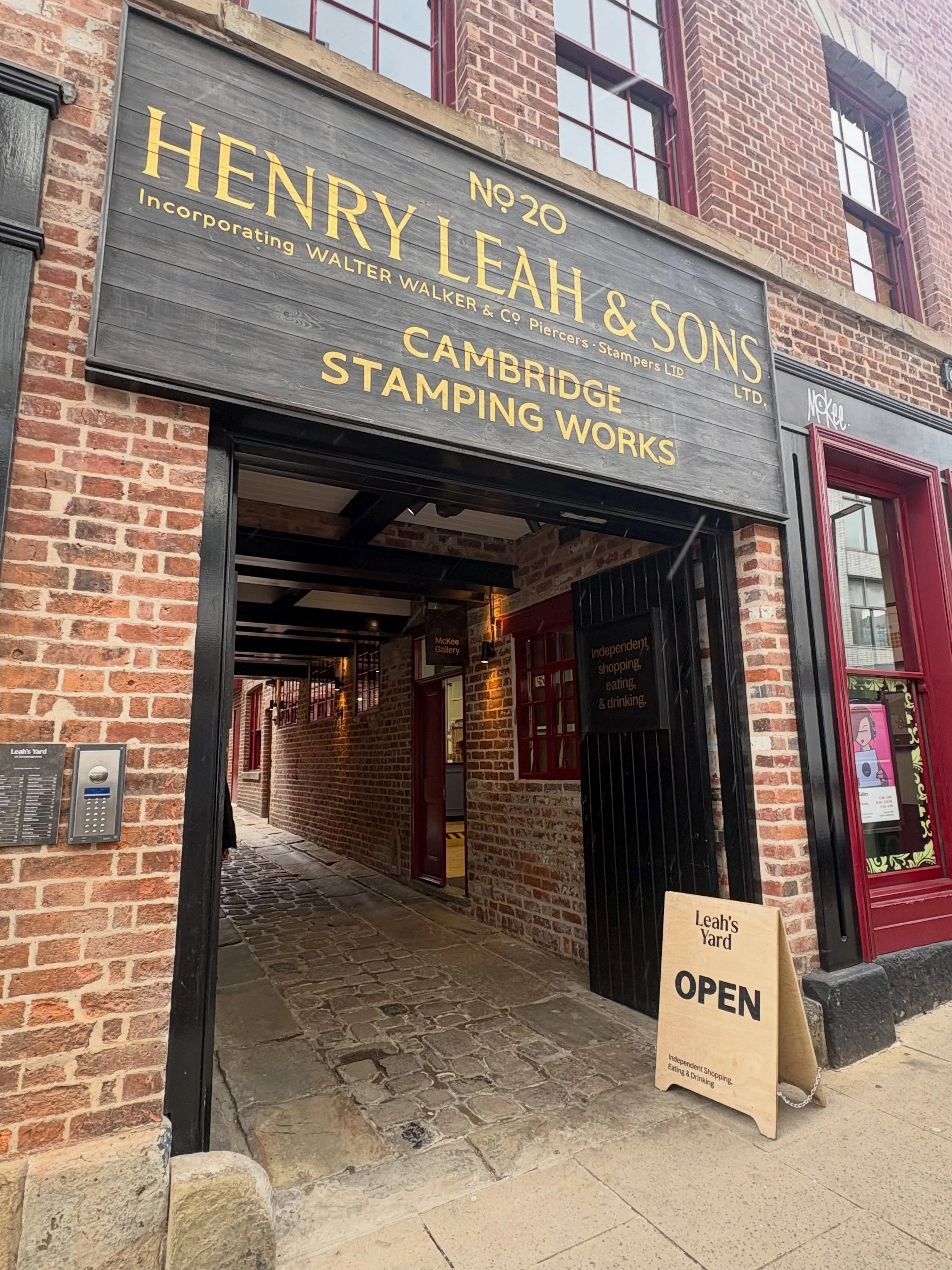 Did you know there are three ways to enter Leah&rsquo;s Yard? 

Through our main entrance at 20&ndash;22 Cambridge Street, via the beautiful Henry Leah &amp; Sons tunnel.

Round the back, opposite Cambridge Street Collective. There&rsquo;s a hallway 