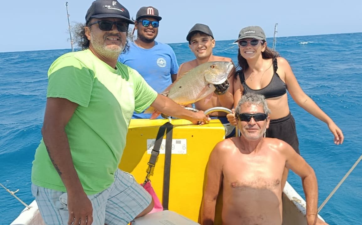 family fishing mexidivers