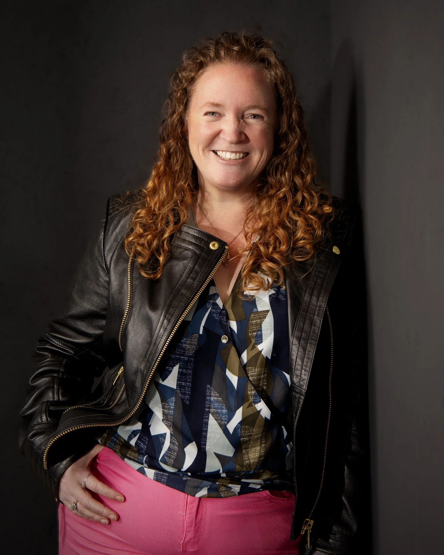 Izz Whizzdom: Learn from the Experts series. Why it’s More Than Just the Numbers with Elizabeth Stanley, founder of SF Accounts Limited.