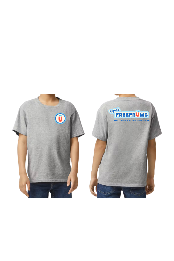 gray t-shirt