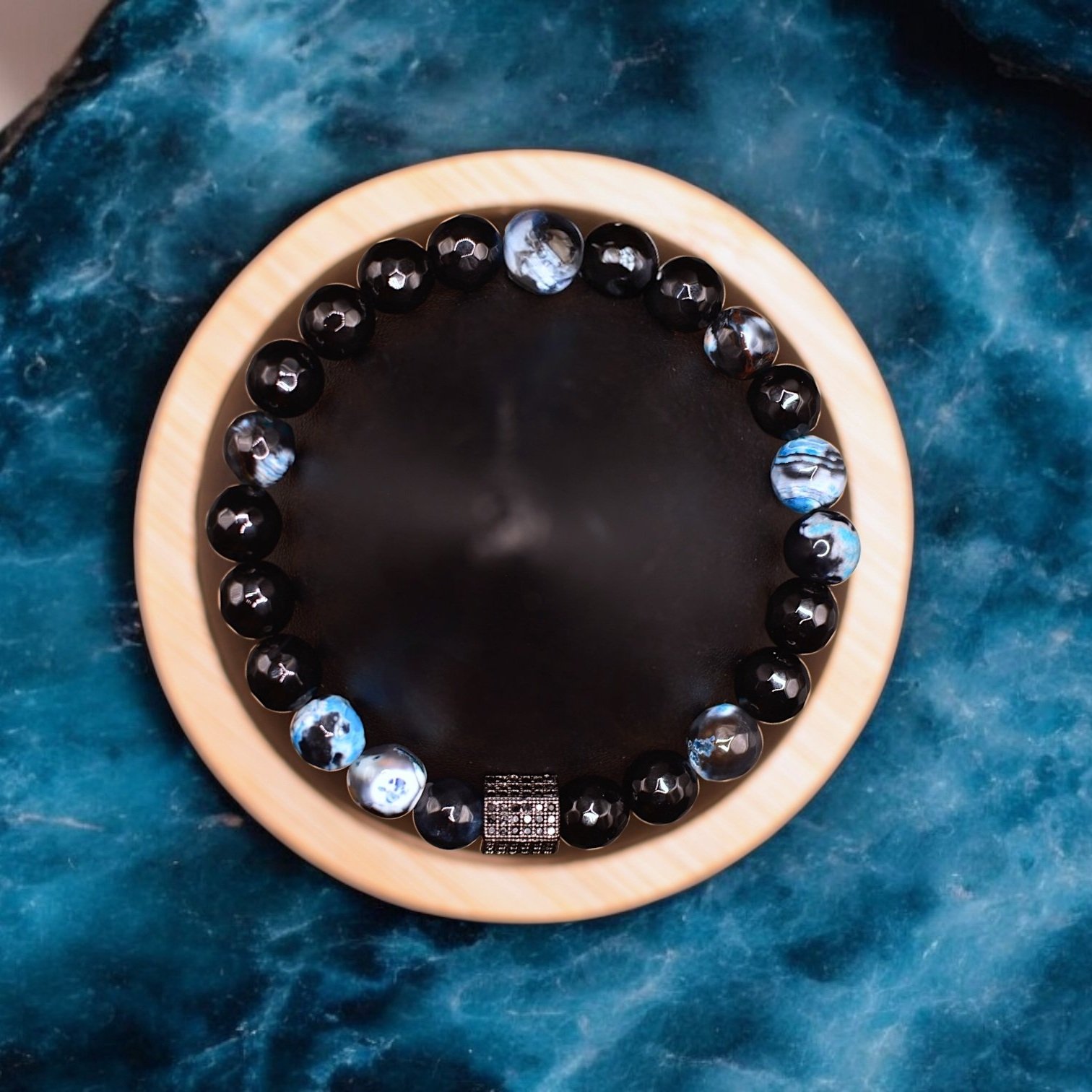 Blue+black+agate+top+view.jpg