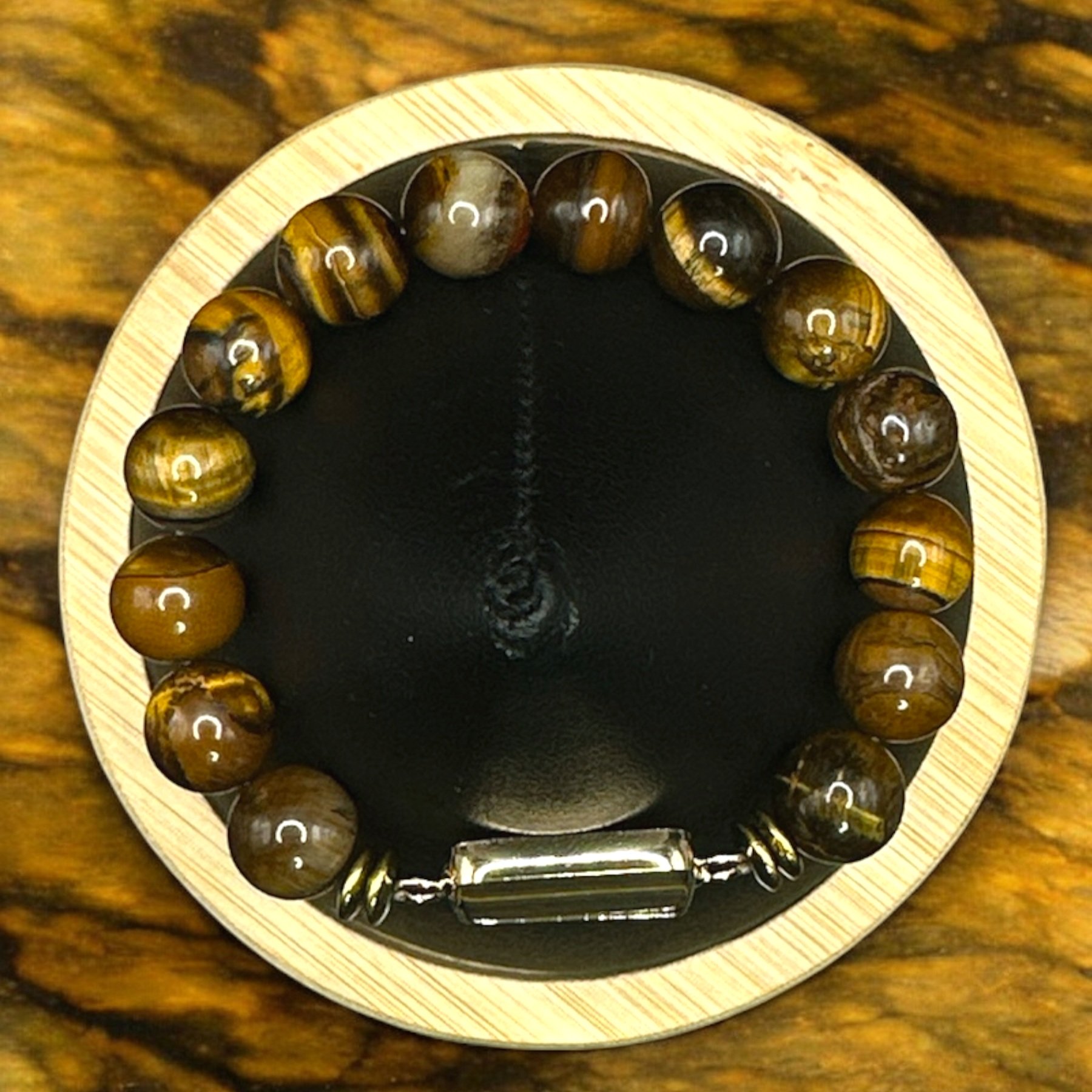 Tiger+eye+top+view.jpg