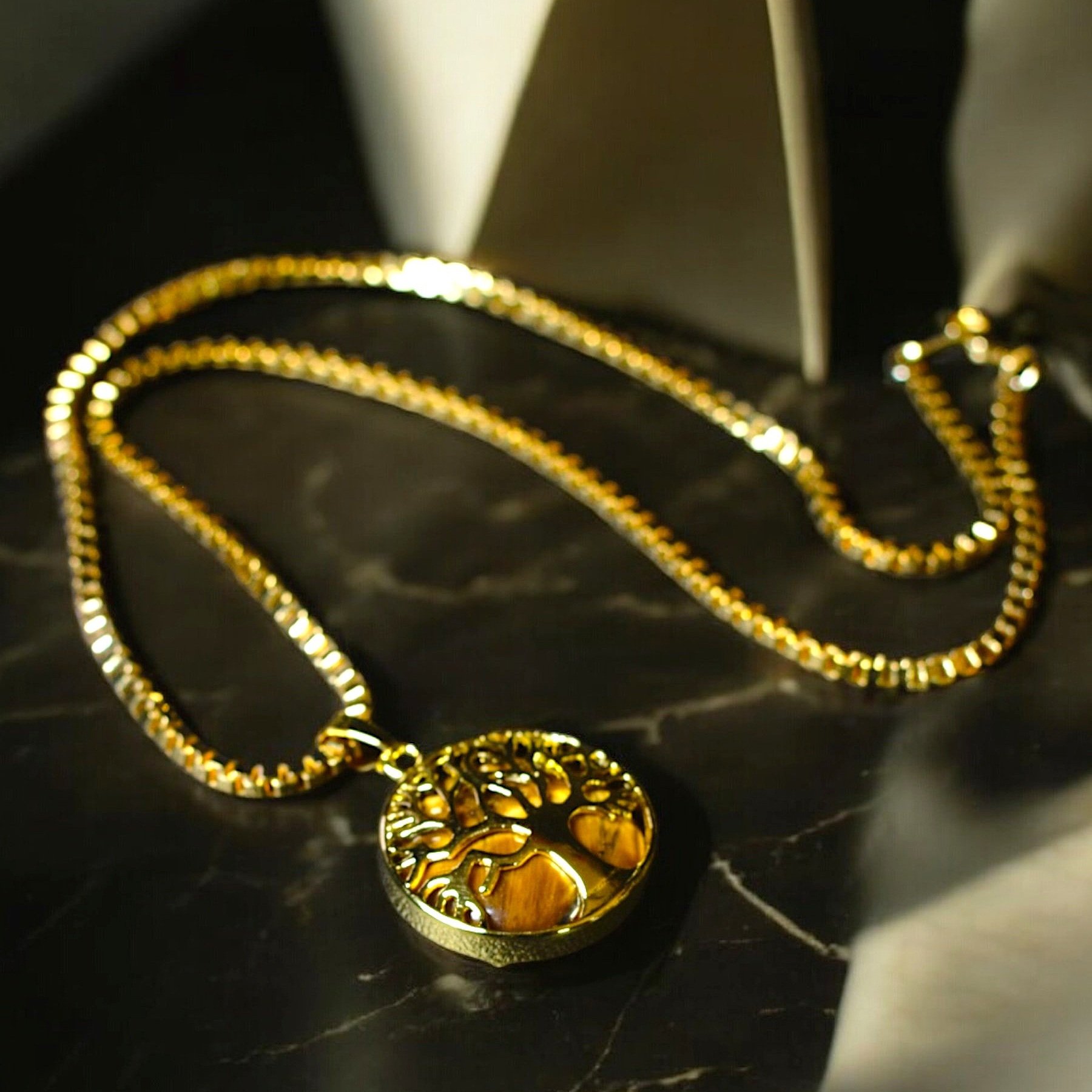 Tiger+eye+flat.jpg