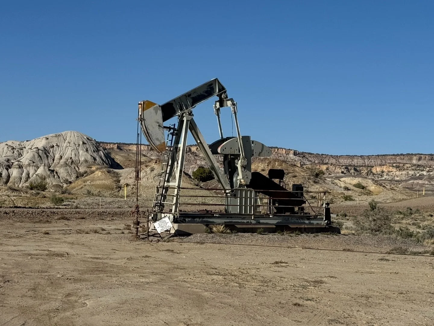 This is what &ldquo;drill, baby, drill&rdquo; looks like in practice&mdash;and it is devastating. 💔

I arrived in Northern New Mexico yesterday, camera in hand, ready to document the raw beauty of the Lybrook Badlands. Instead, I found a landscape u