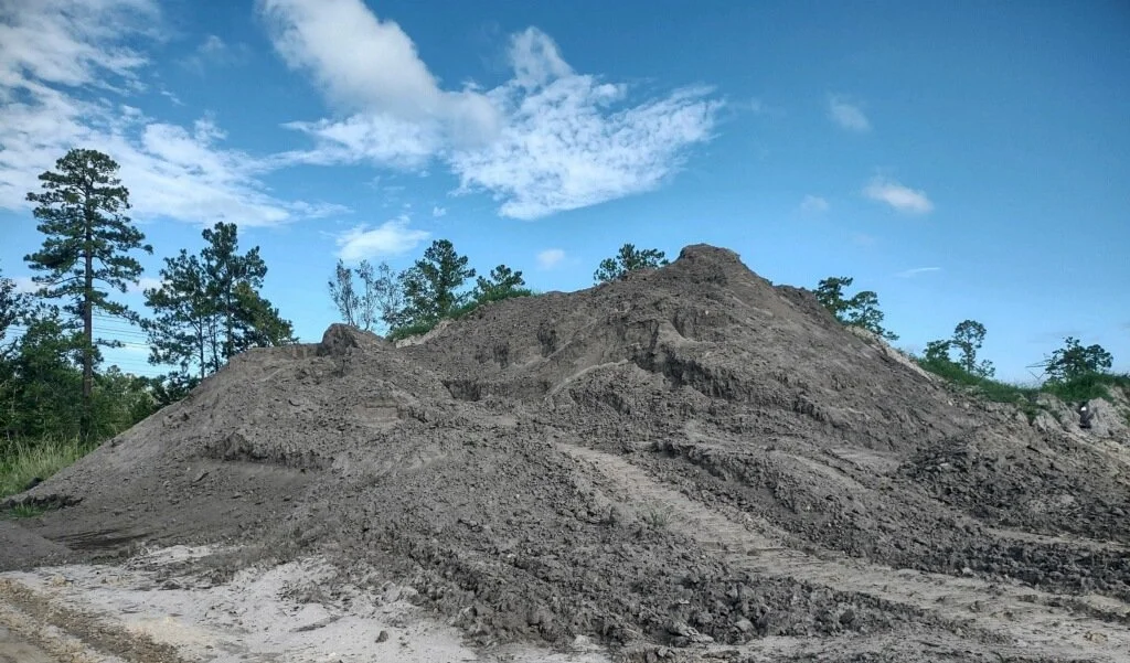 dump truck services dirt.jpeg