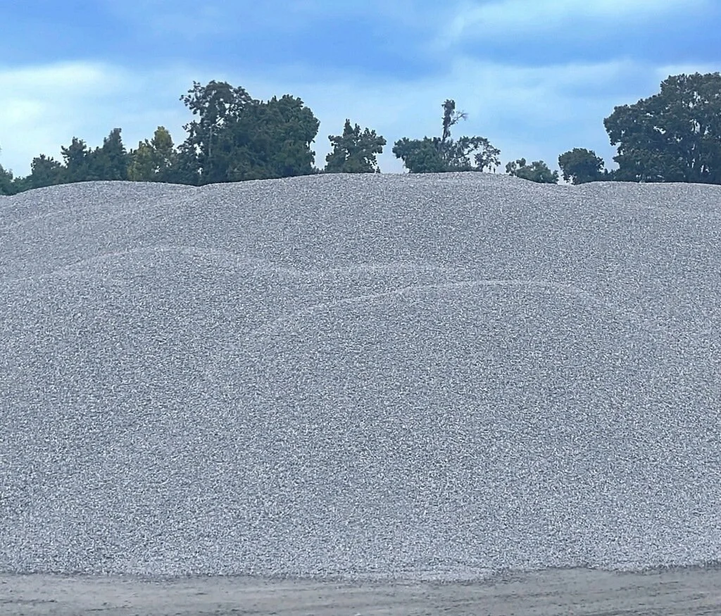 dump truck  gravel.jpeg