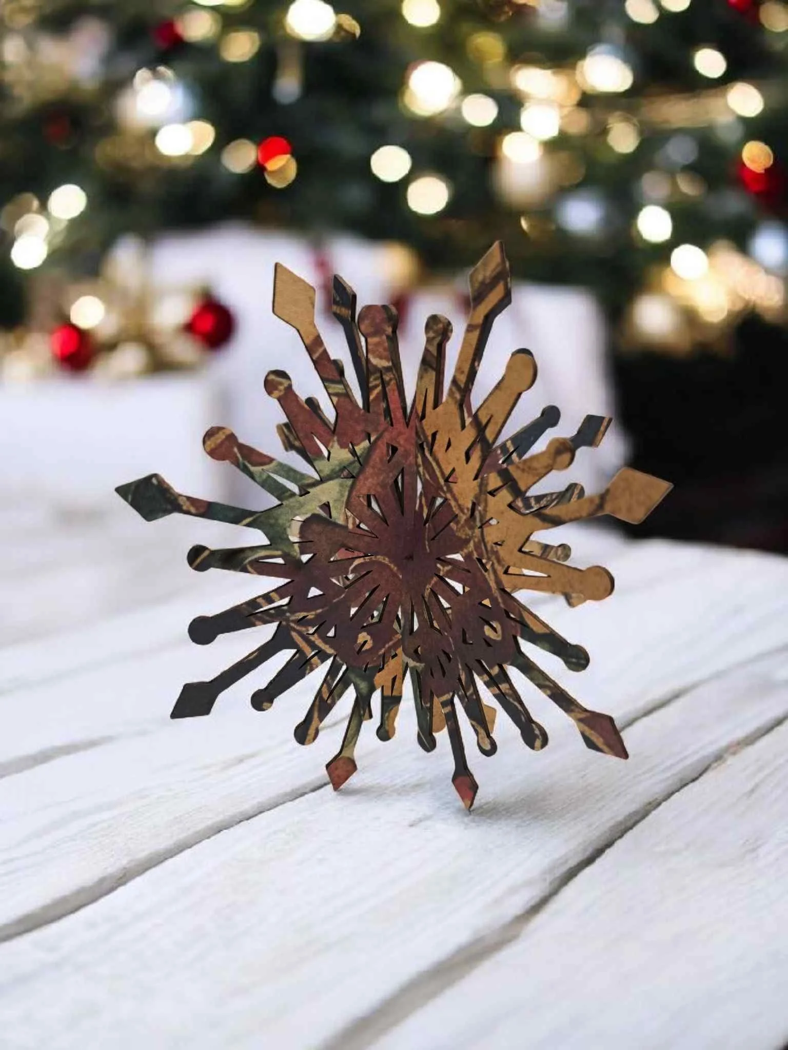 Diamond Starburst Freestanding Snowflake