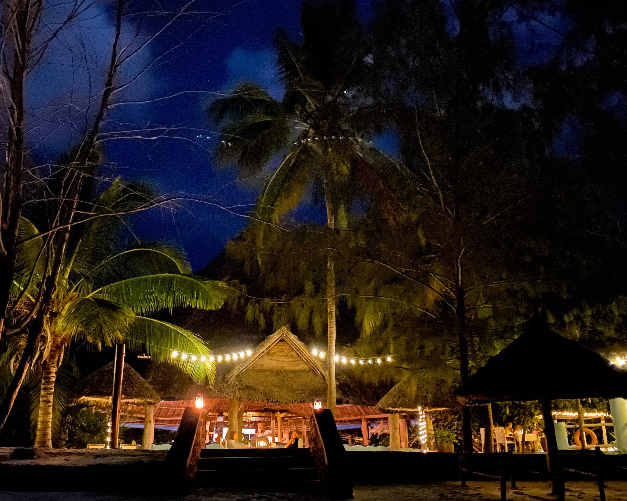 beachbar.jpg
