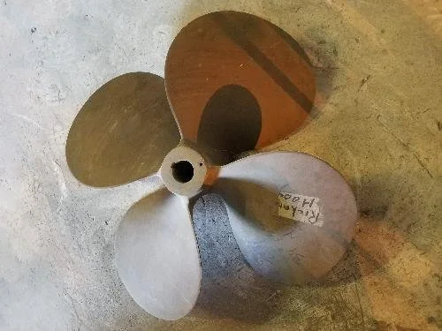 Prop 4 Blades  Bronze, 34 DIA, 35 Pitch, R ROT, 2.75