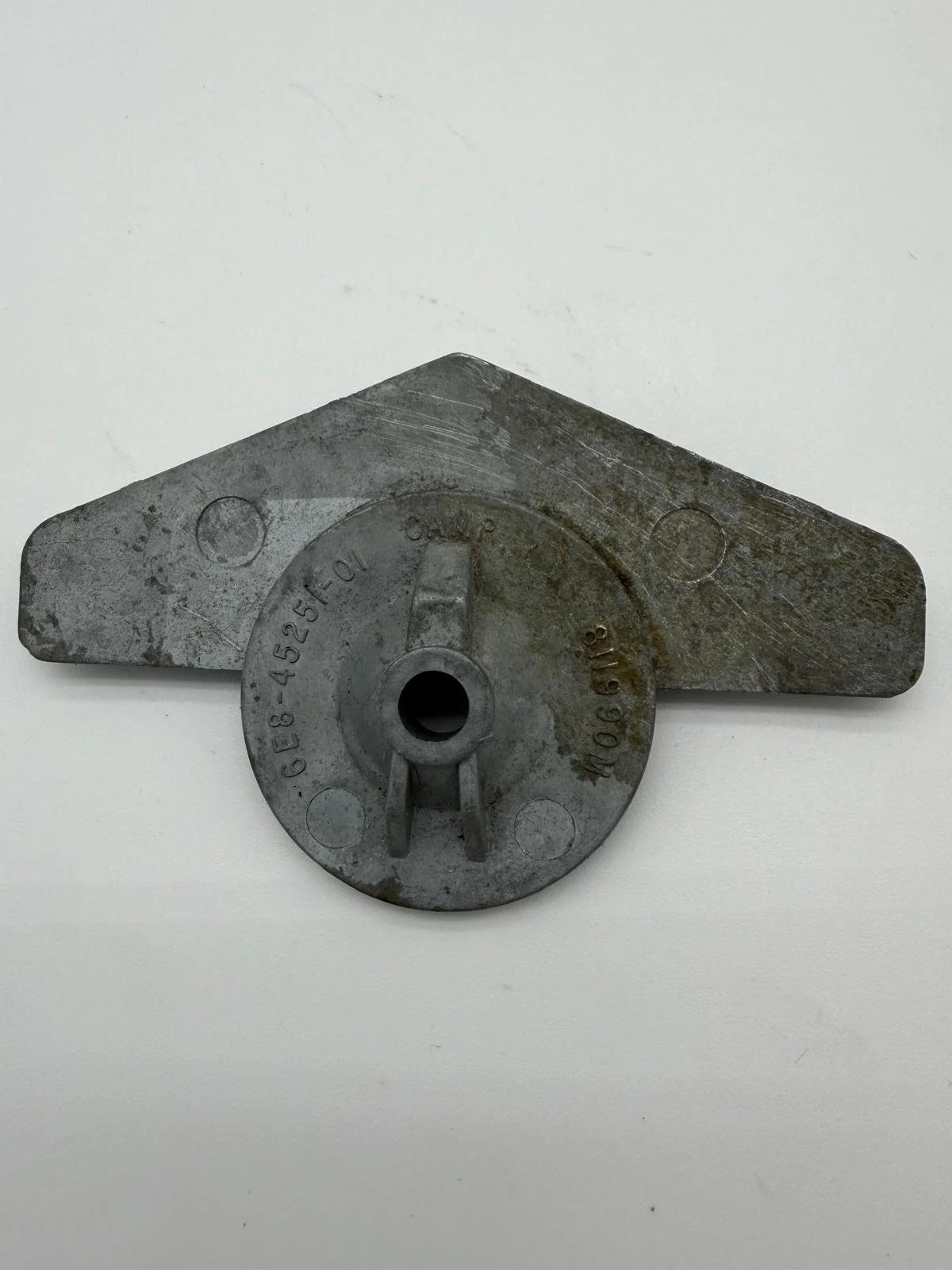 Mariner Outboard Anode 811990M - 6E8-45251-01