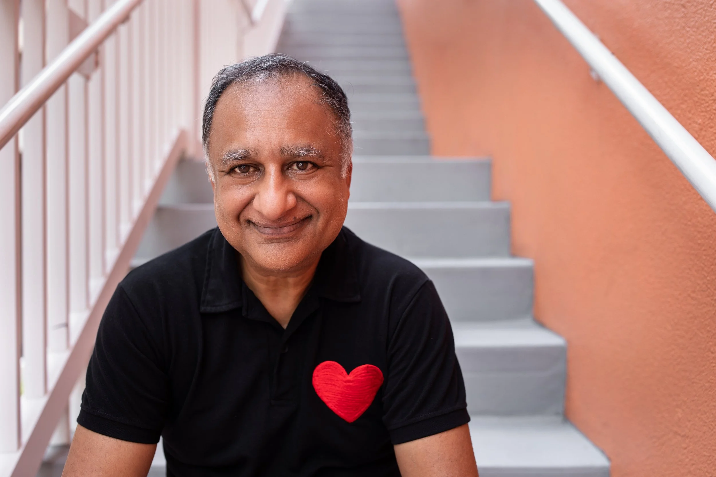 Anil Gupta, guest host on the Solo Shift Podcast, sharing relationship strategies for single mothers.