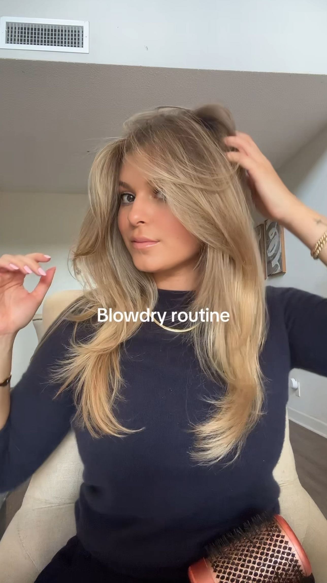 Blowdry tips from the pro’s 🫧🧴
This video was SO fun to create. This routine is my absolute favorite for a long lasting sleek blowout.
Key is good products, blow drying on damp hair (not soaking wet and not more than halfway dry) and using