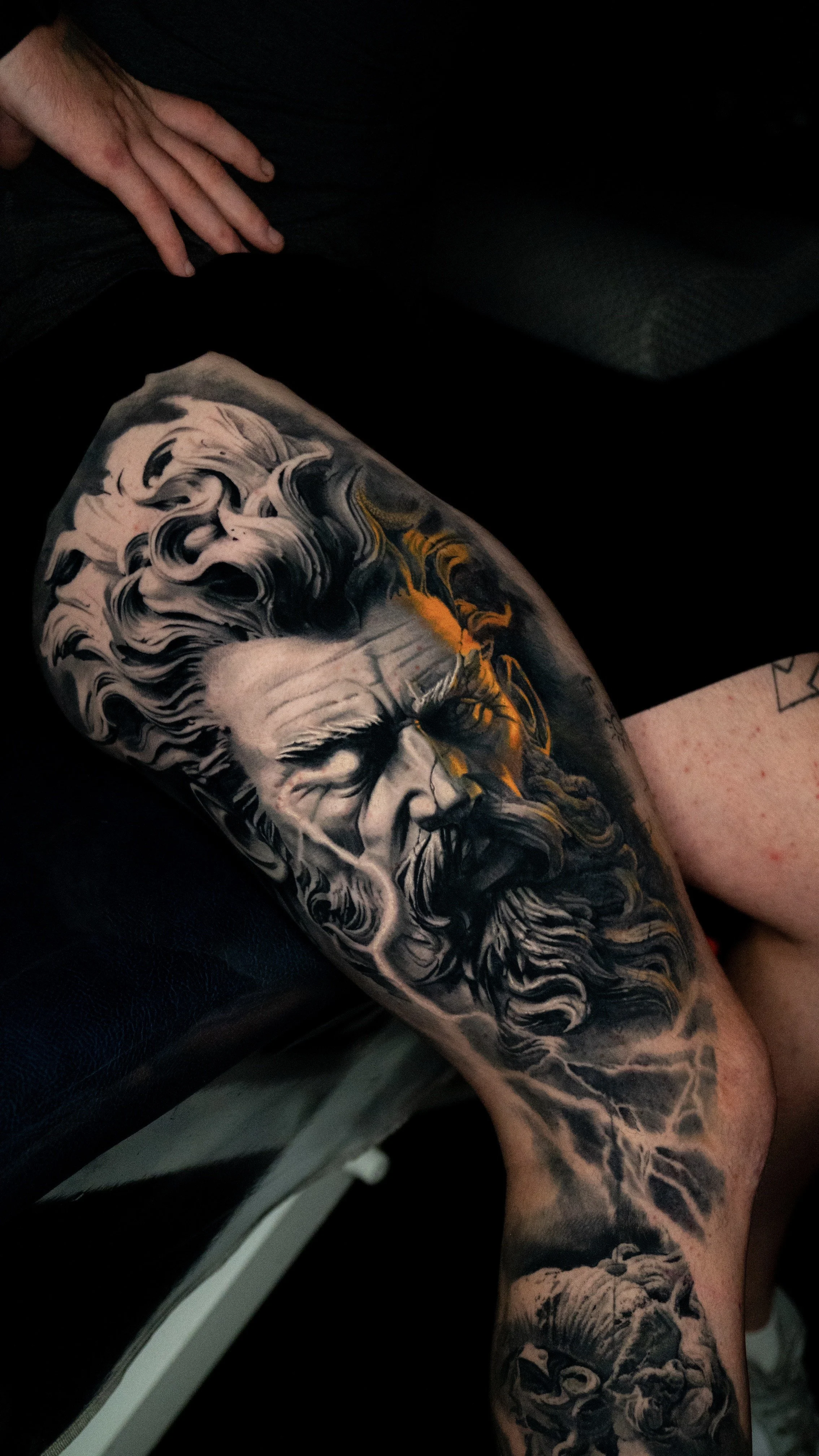 Umzii Tattoo Artist | Hanok Studio | Toronto Tattoo Shop | Korean Artist | Black and Grey Tattoos