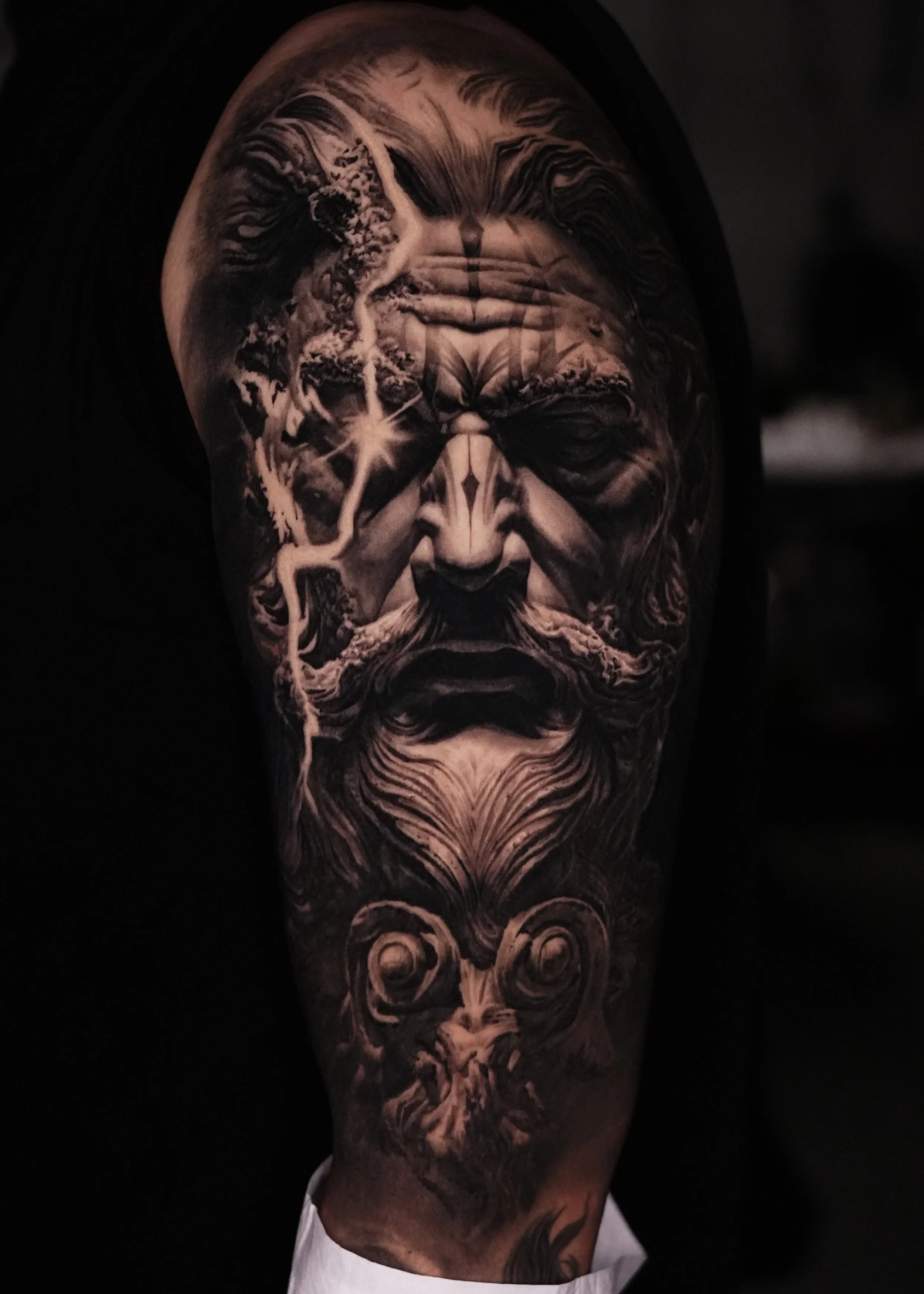 Black and Grey Greek Statue by Umzii at Hanok Studio