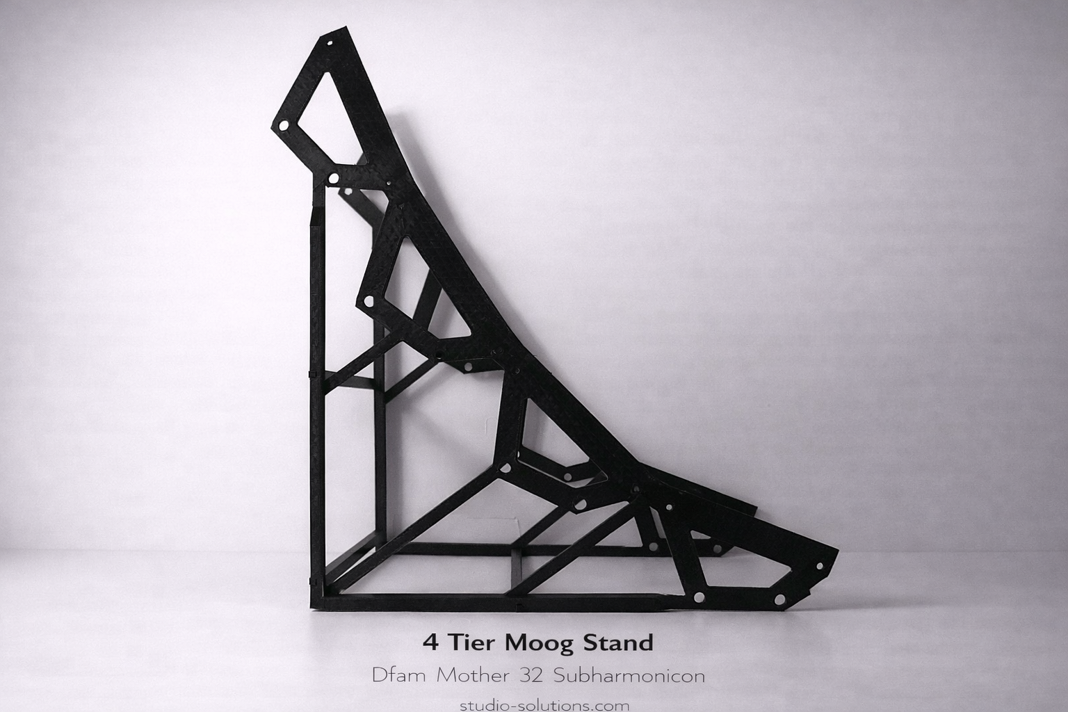moog-4-tier-stand-mother32-dfam-subharmonicon-labyrinth-spectravox (1).png