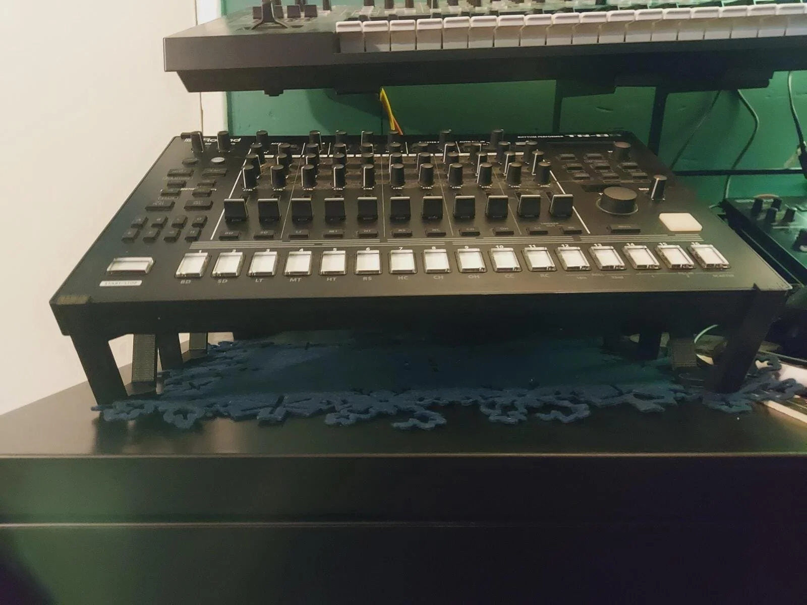 https://i.etsystatic.com/62523406/r/il/90357b/7684228275/il_fullxfull.7684228275_szt6.jpg