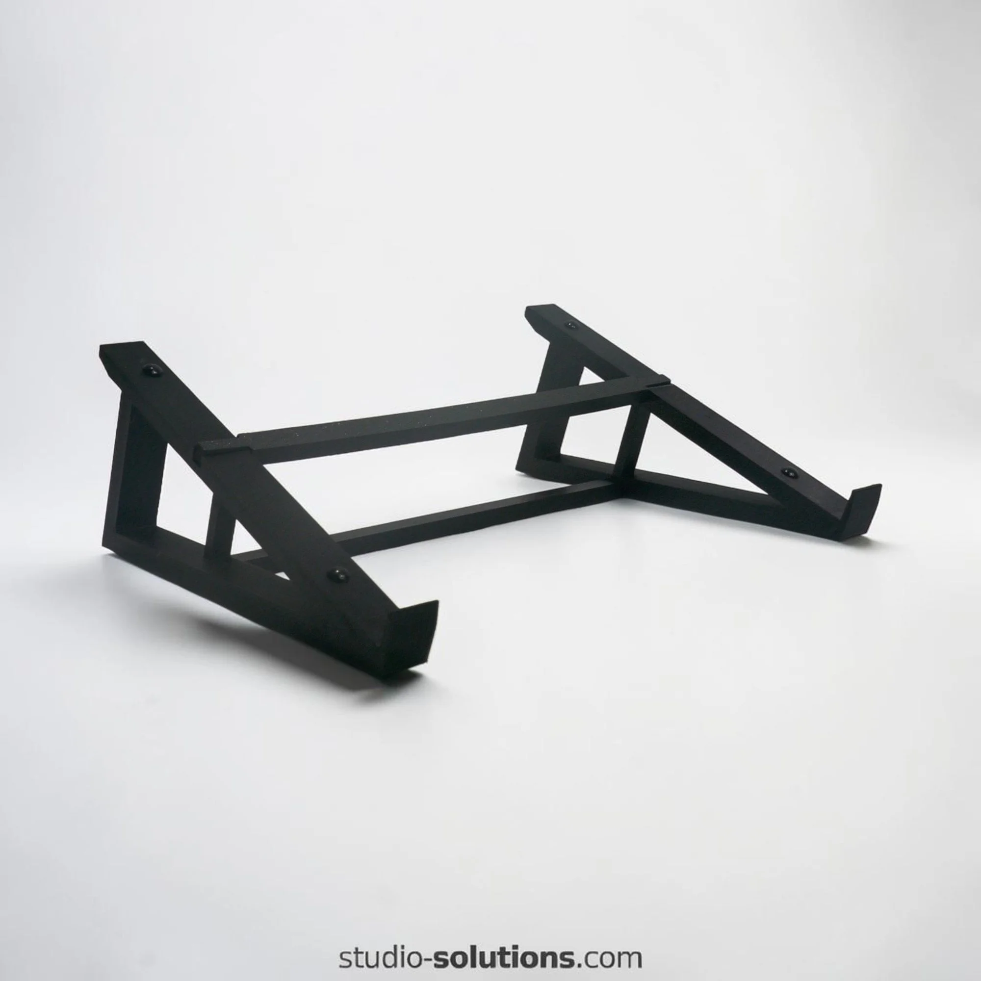 03-front-angle.jpg
