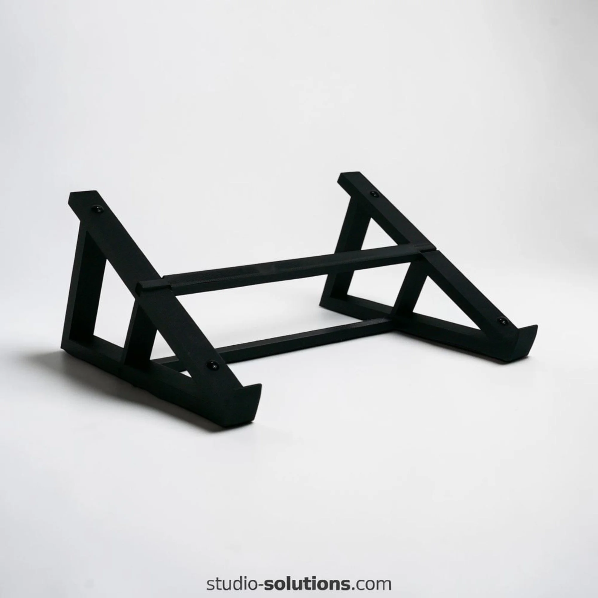 Universal desktop stand for MIDI controllers samplers and compact music gear